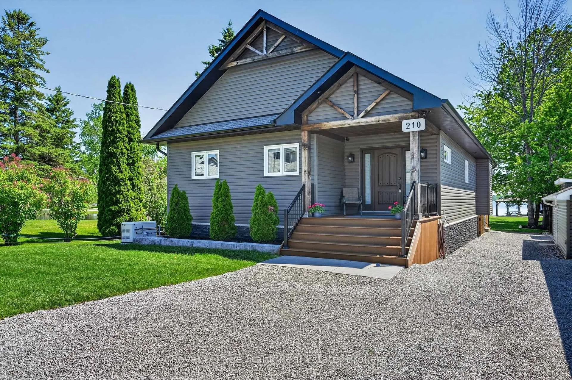 Photo 10 of 210 Lakeshore Drive, Kawartha Lakes, Emily — HOMEH