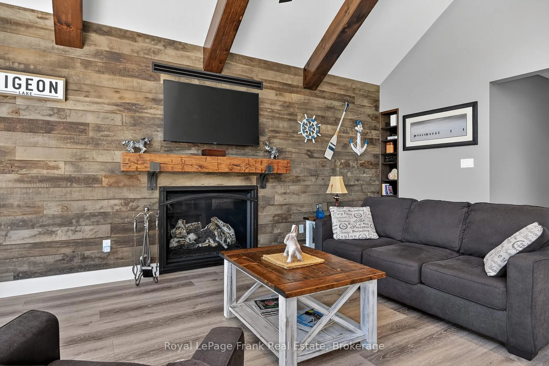 Photo 19 of 210 Lakeshore Drive, Kawartha Lakes, Emily — HOMEH