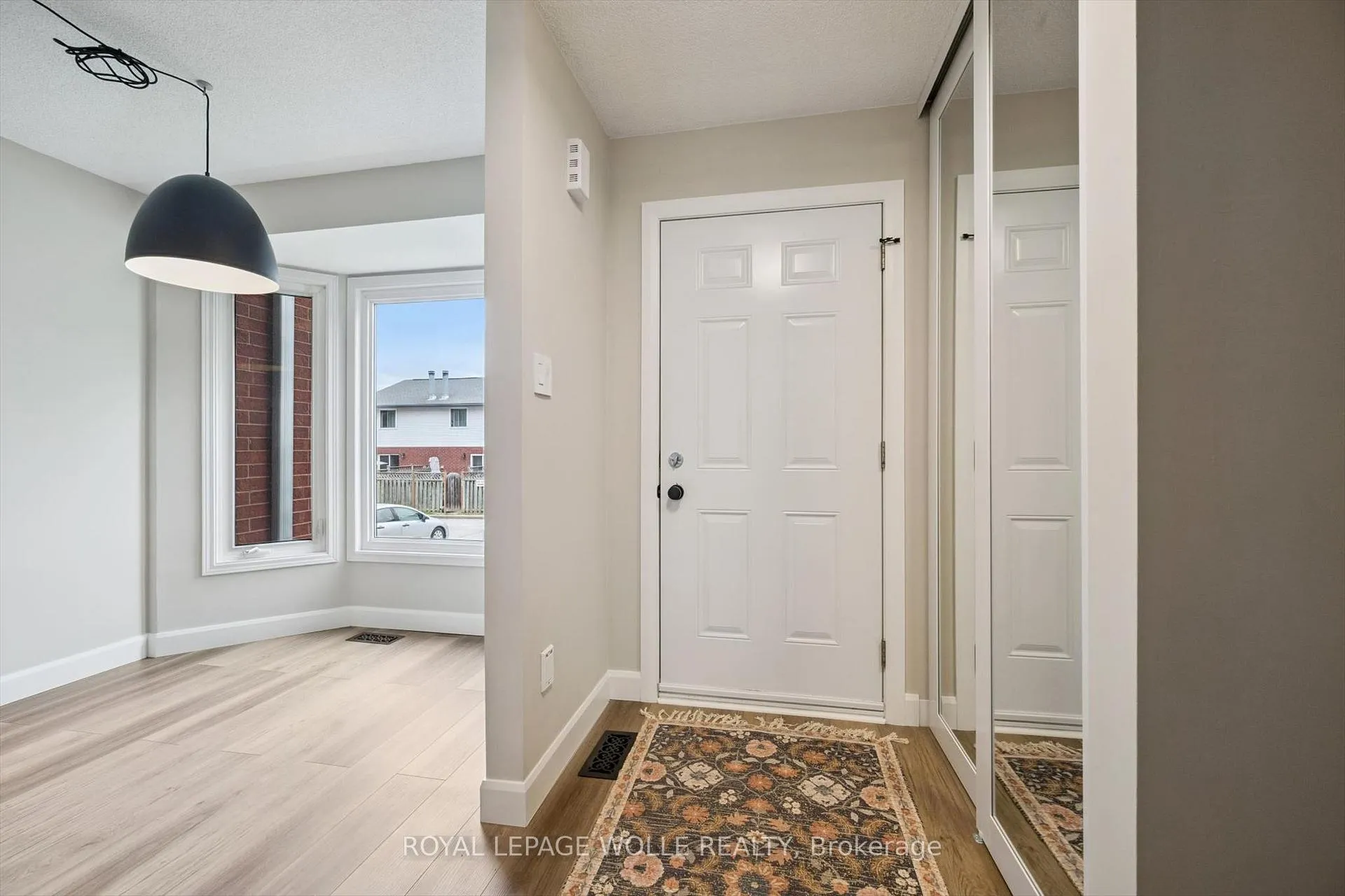 Photo 3 of Unit 26, 219 Kingswood Drive, Kitchener — HOMEH