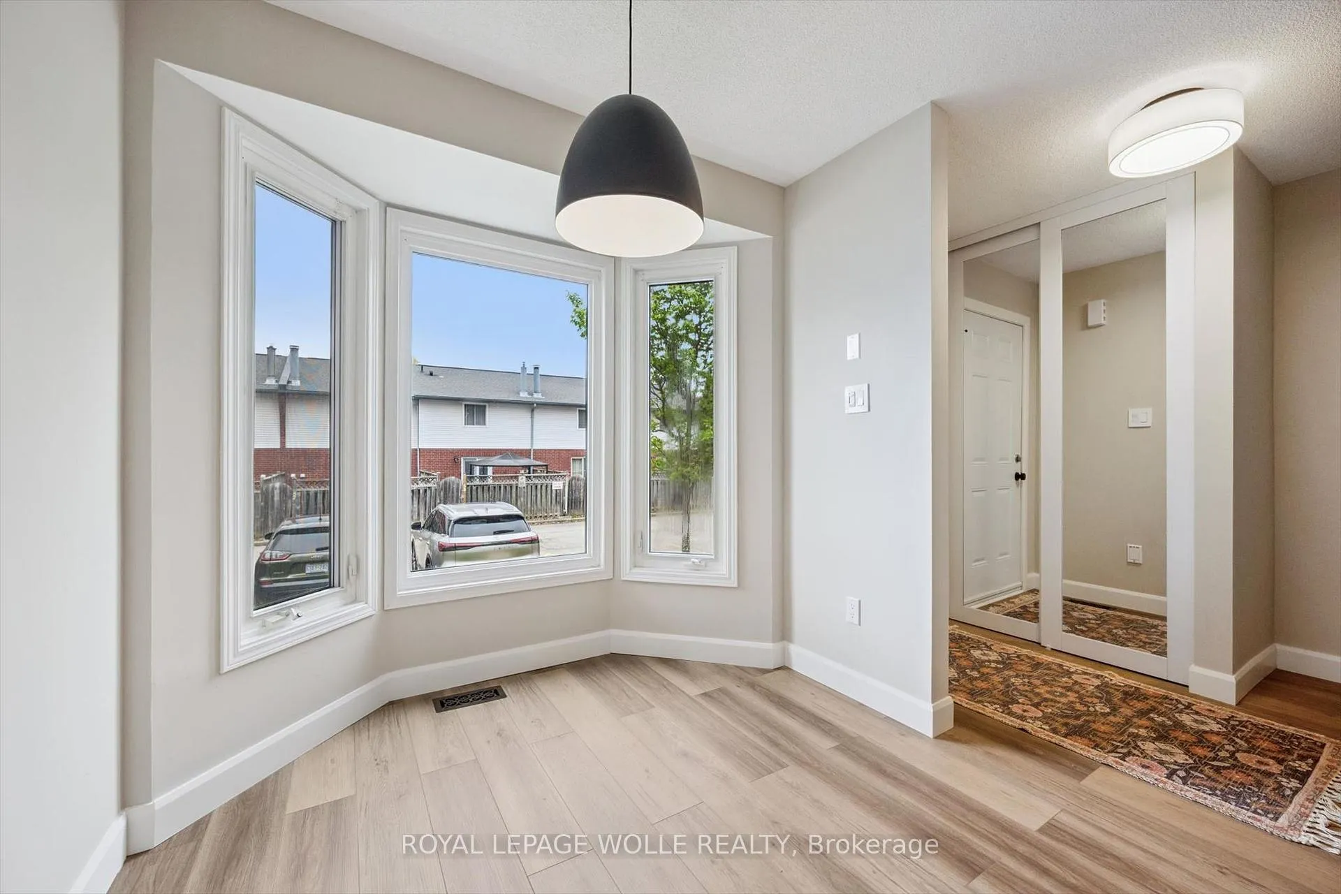 Photo 8 of Unit 26, 219 Kingswood Drive, Kitchener — HOMEH