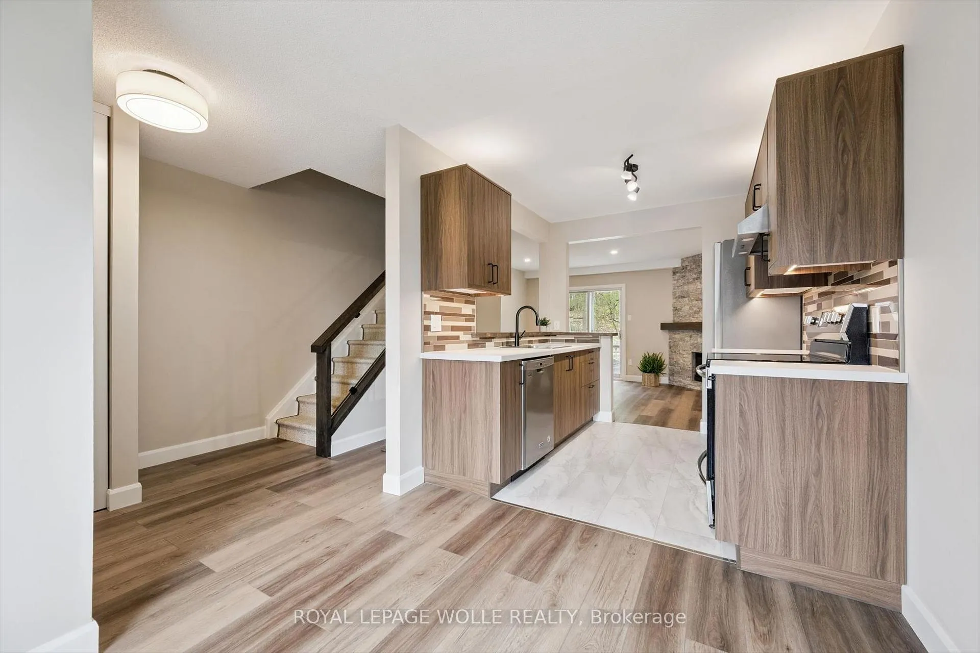 Photo 10 of Unit 26, 219 Kingswood Drive, Kitchener — HOMEH