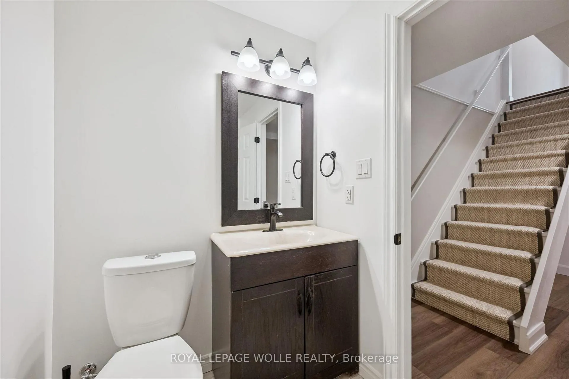 Photo 27 of Unit 26, 219 Kingswood Drive, Kitchener — HOMEH