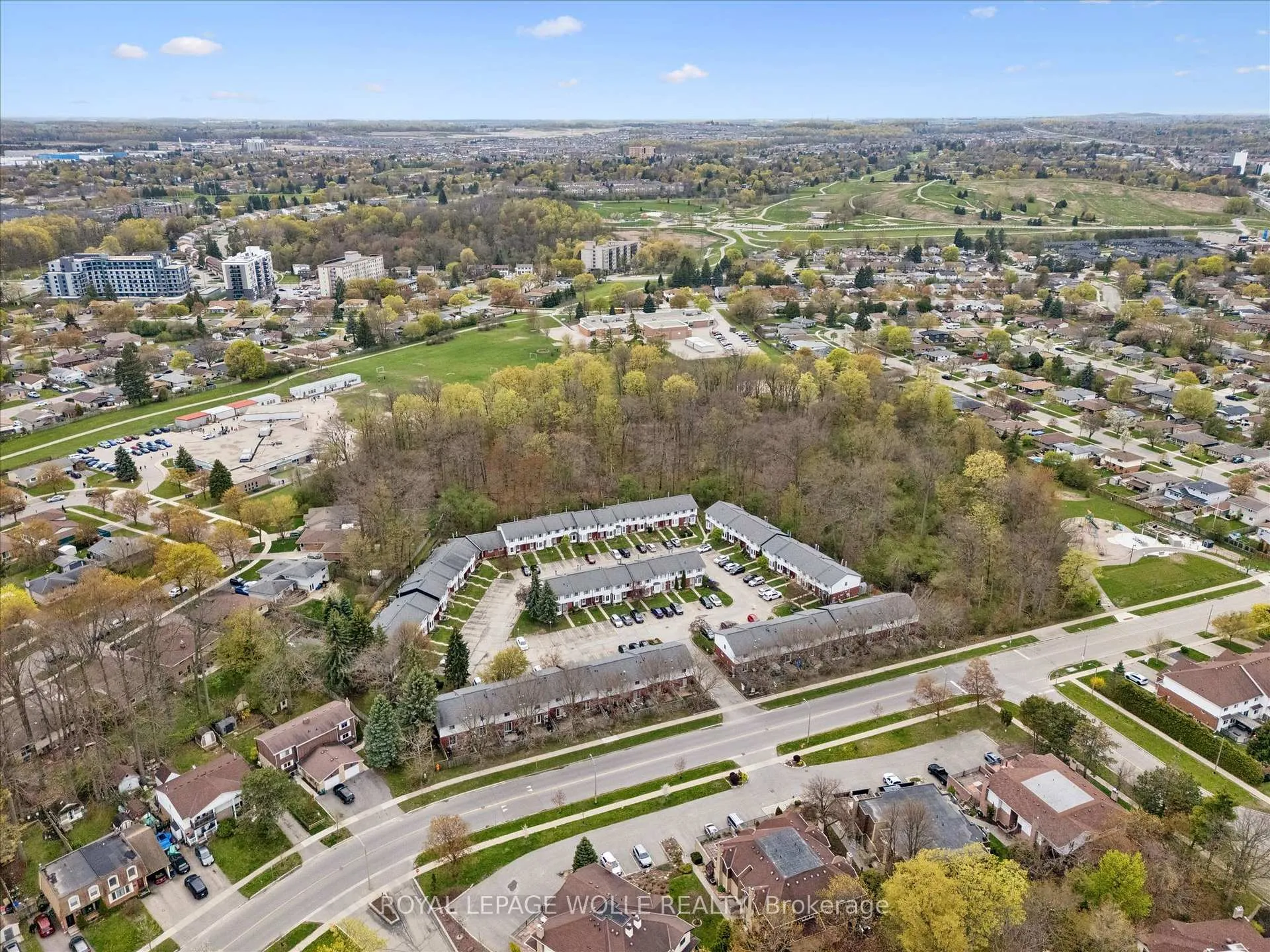 Photo 29 of Unit 26, 219 Kingswood Drive, Kitchener — HOMEH