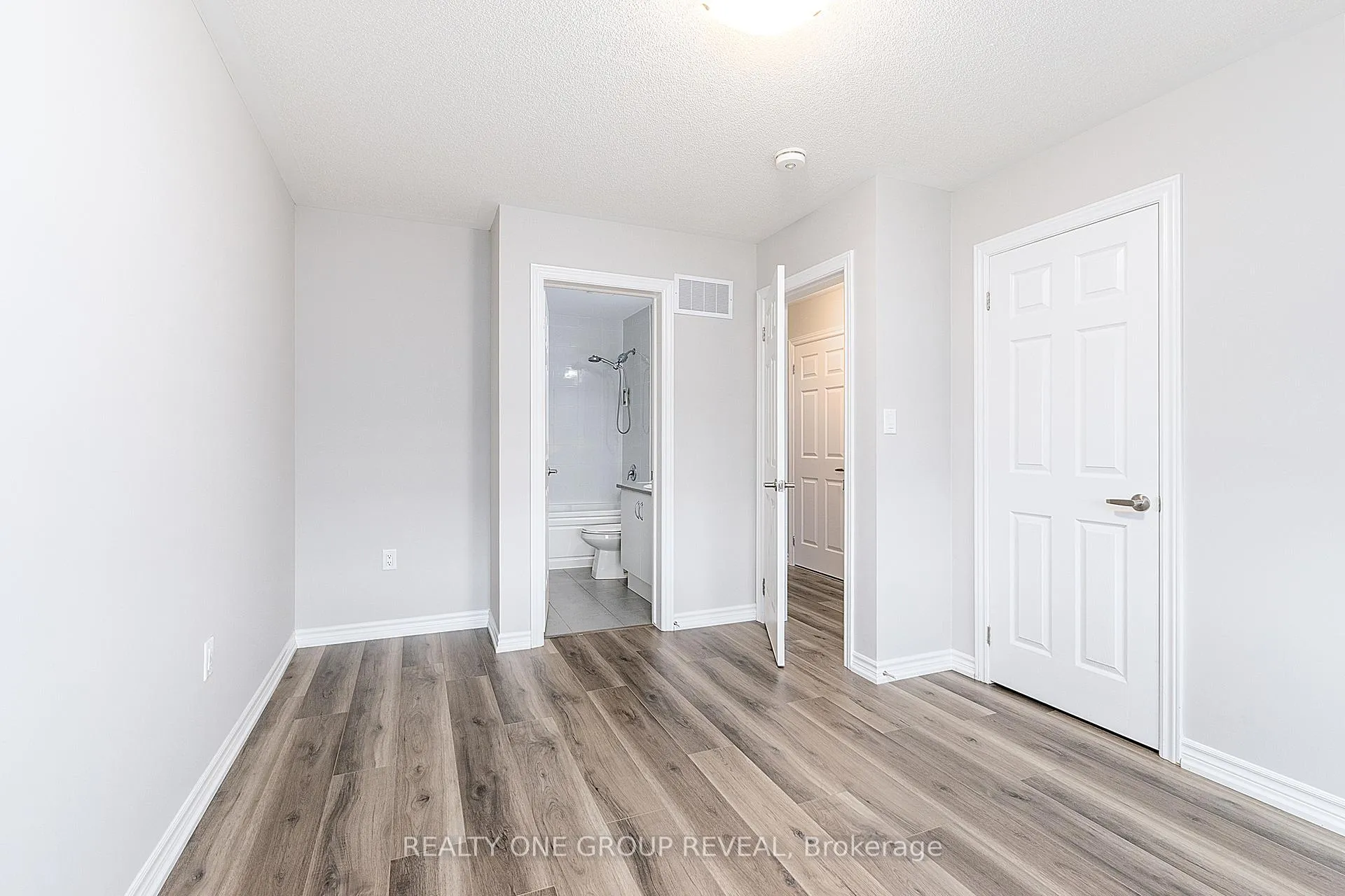 Photo 17 of 616 1034 Reflection Place, Pickering, Rural Pickering — HOMEH