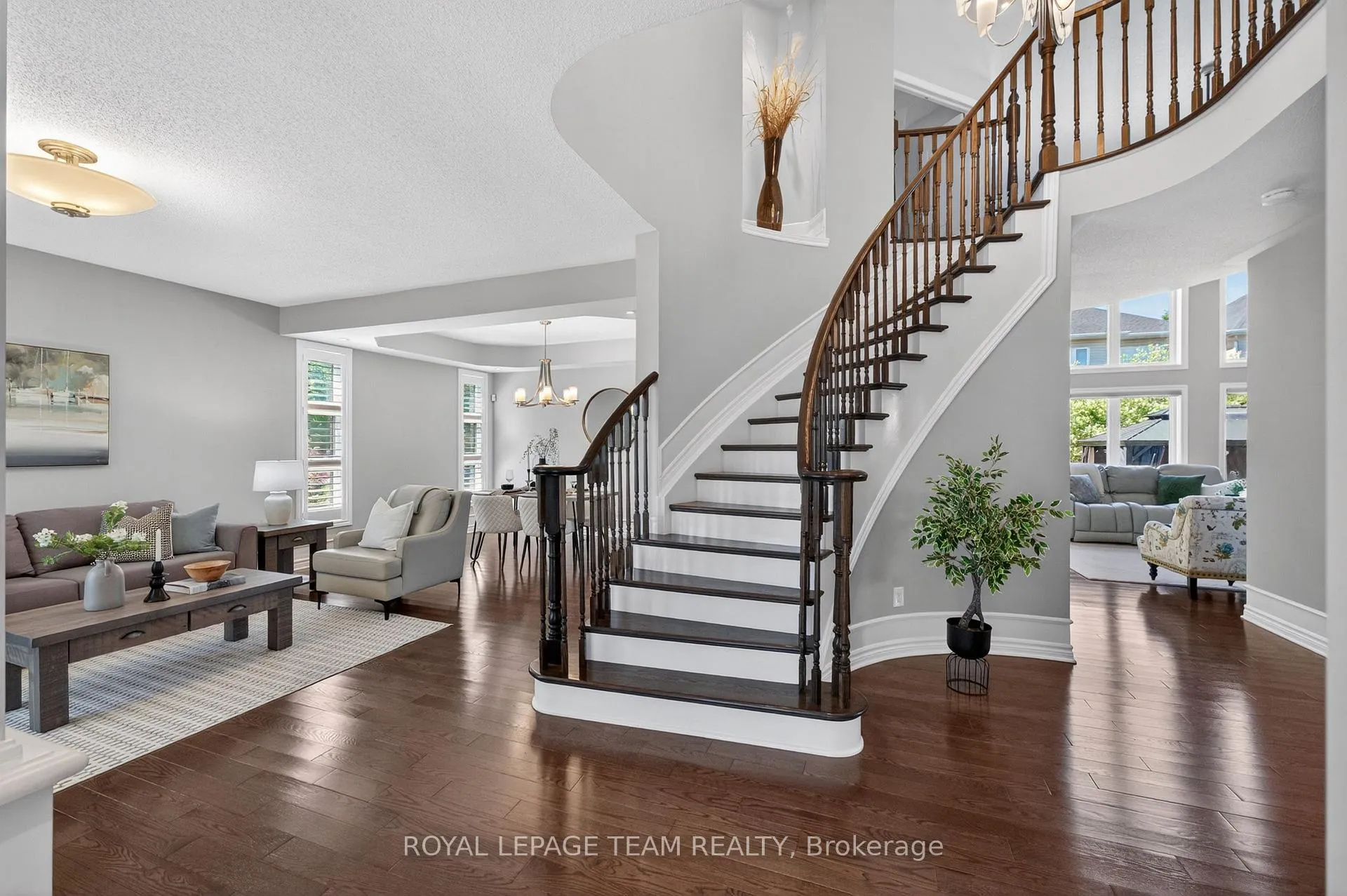 Photo 4 of 51 Bridle Crest Court, Ottawa, Kanata - Bridlewood — HOMEH