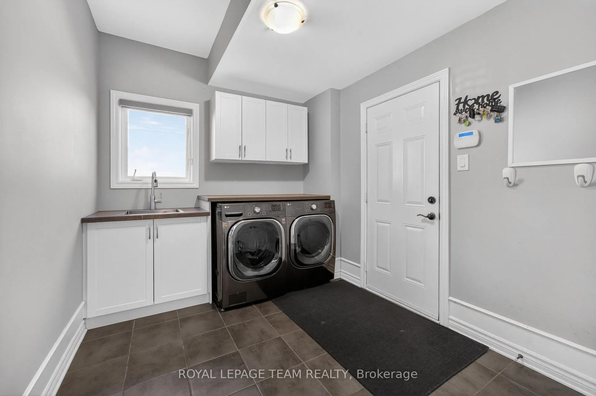 Photo 21 of 51 Bridle Crest Court, Ottawa, Kanata - Bridlewood — HOMEH