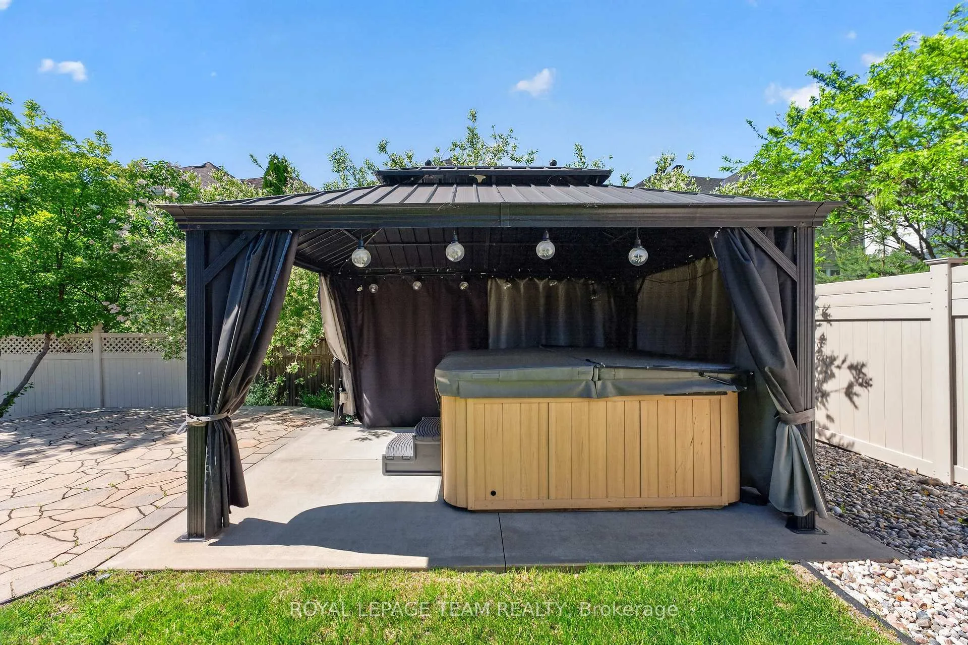 Photo 45 of 51 Bridle Crest Court, Ottawa, Kanata - Bridlewood — HOMEH
