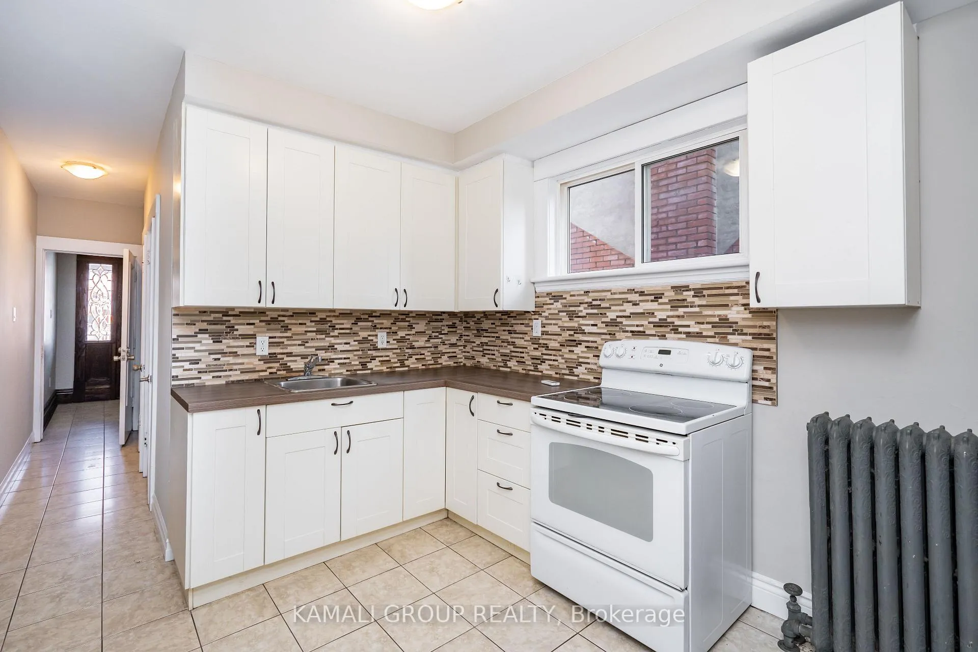 Photo 7 of Unit MAIN, 25 Spadina Avenue, Hamilton, Stipley — HOMEH