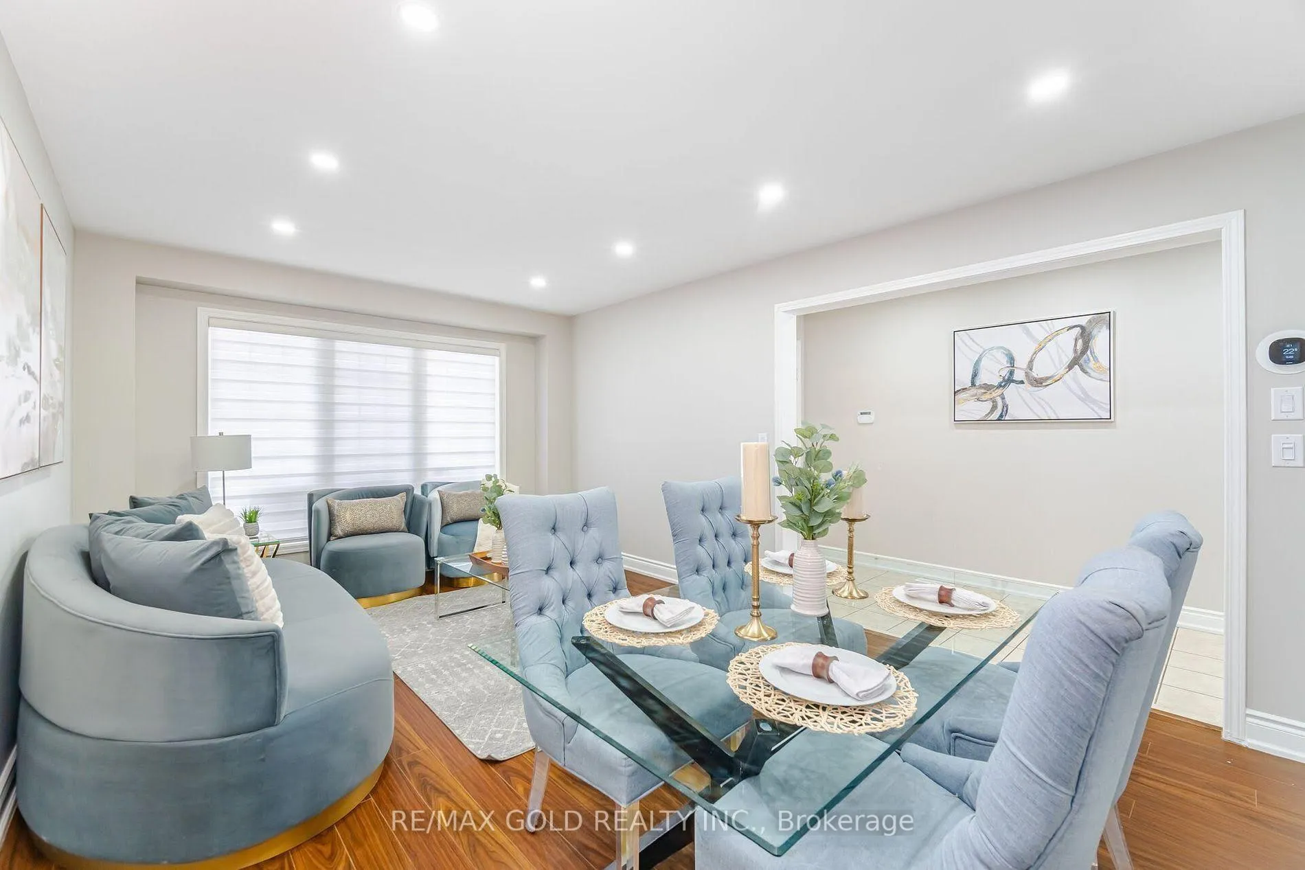 Photo 4 of 8 Upshall Drive, Brampton, Vales of Castlemore — HOMEH
