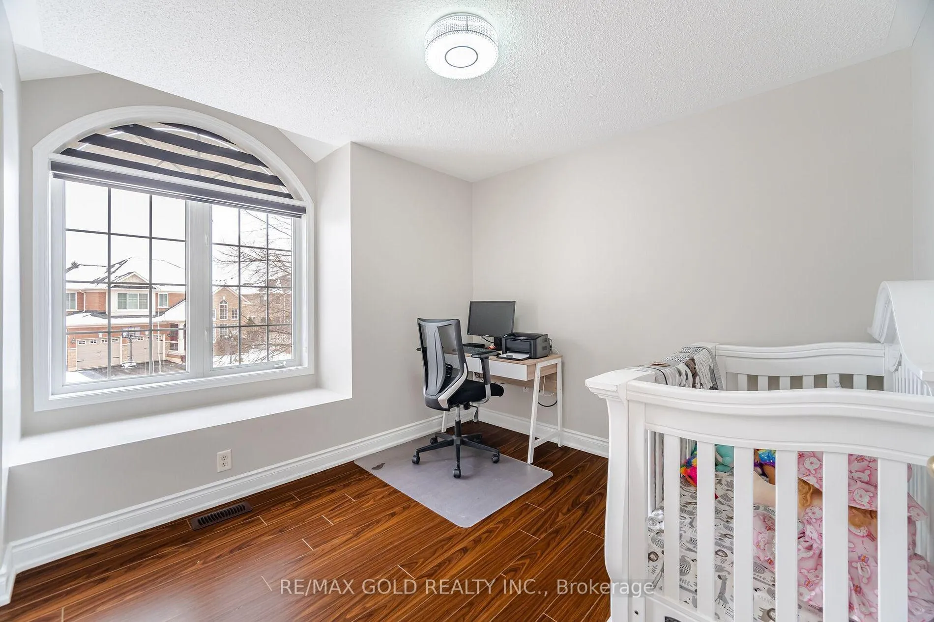 Photo 19 of 8 Upshall Drive, Brampton, Vales of Castlemore — HOMEH