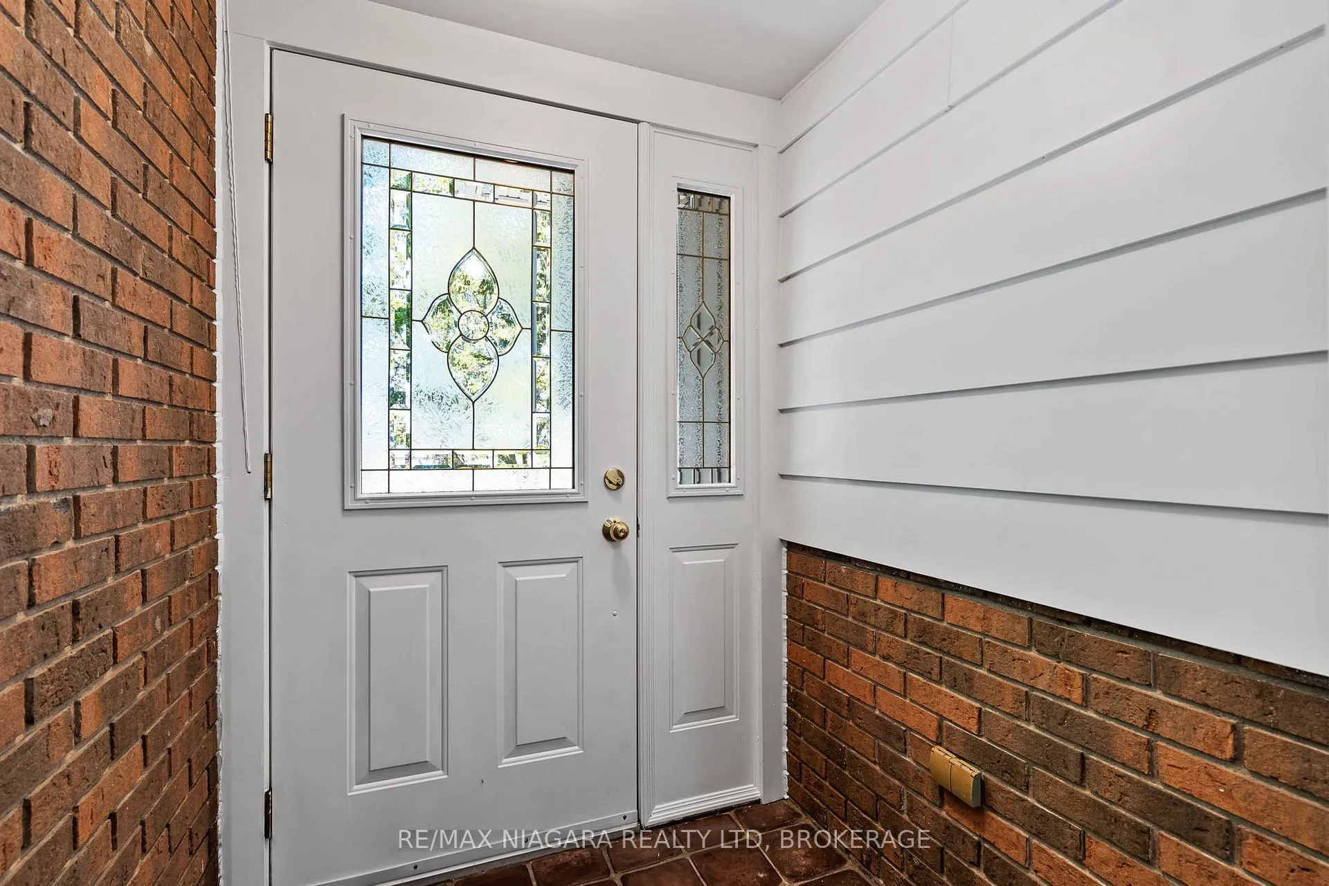Photo 4 of 11611 Burnaby Road, Wainfleet, Lakeshore — HOMEH
