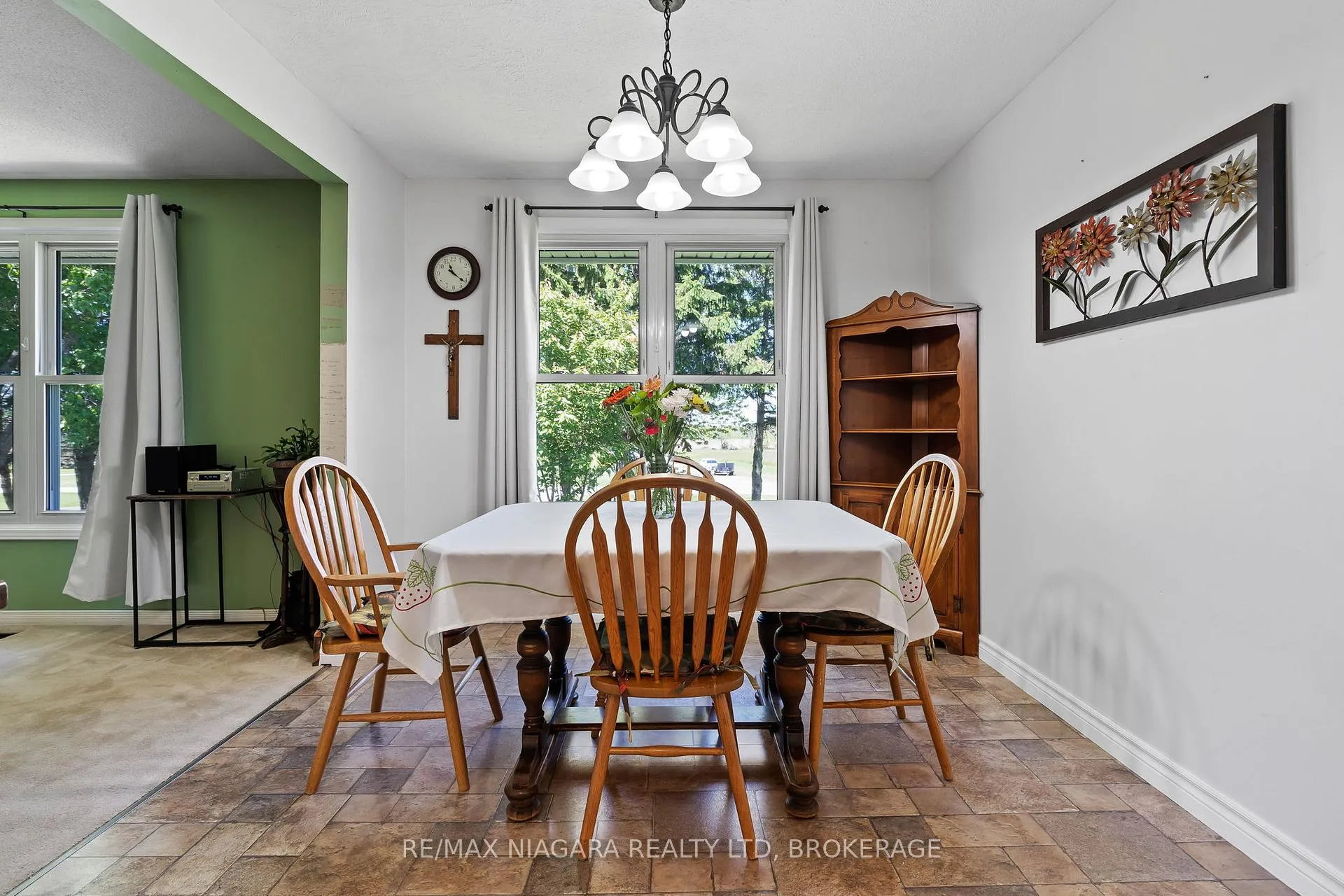 Photo 9 of 11611 Burnaby Road, Wainfleet, Lakeshore — HOMEH