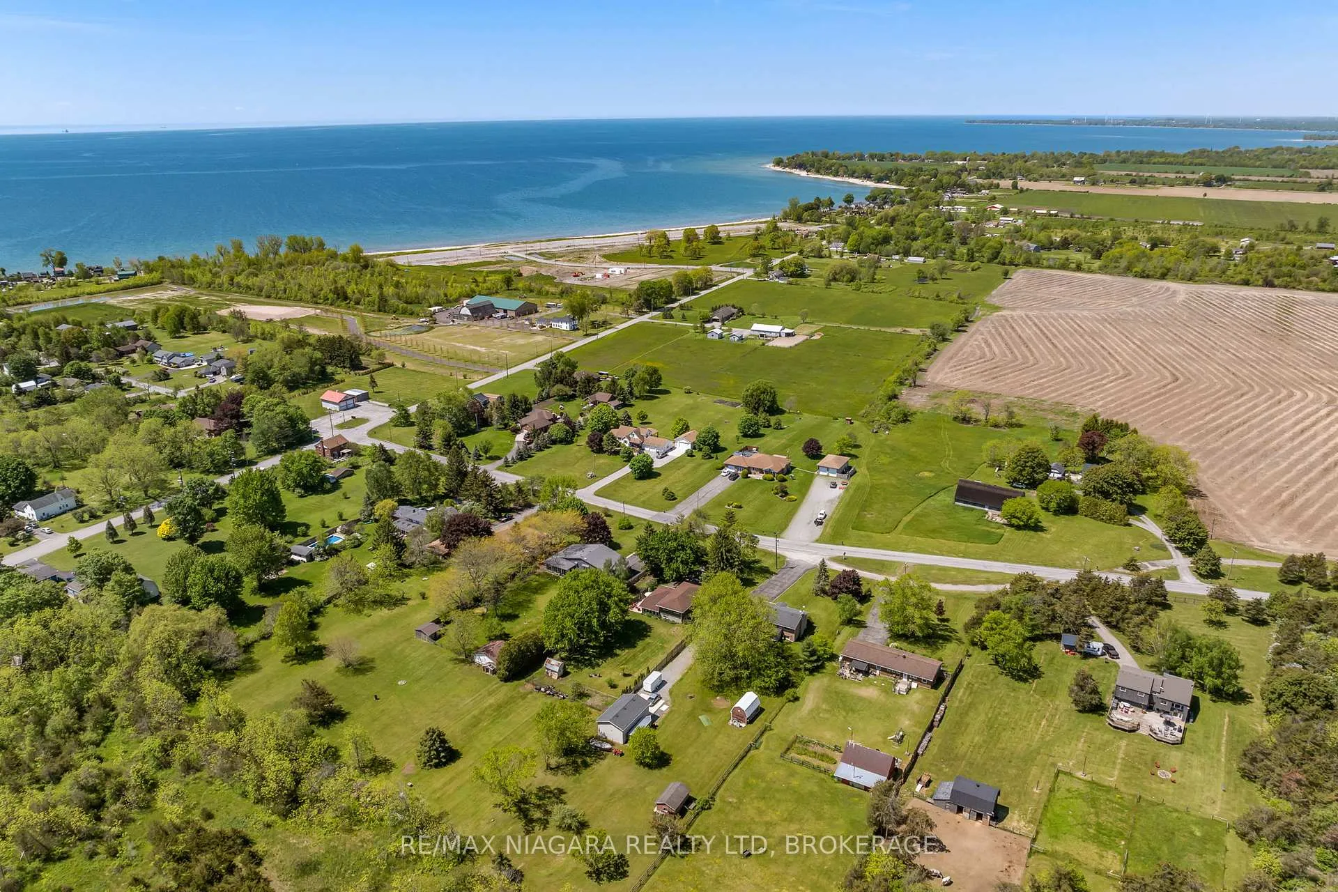 Photo 40 of 11611 Burnaby Road, Wainfleet, Lakeshore — HOMEH