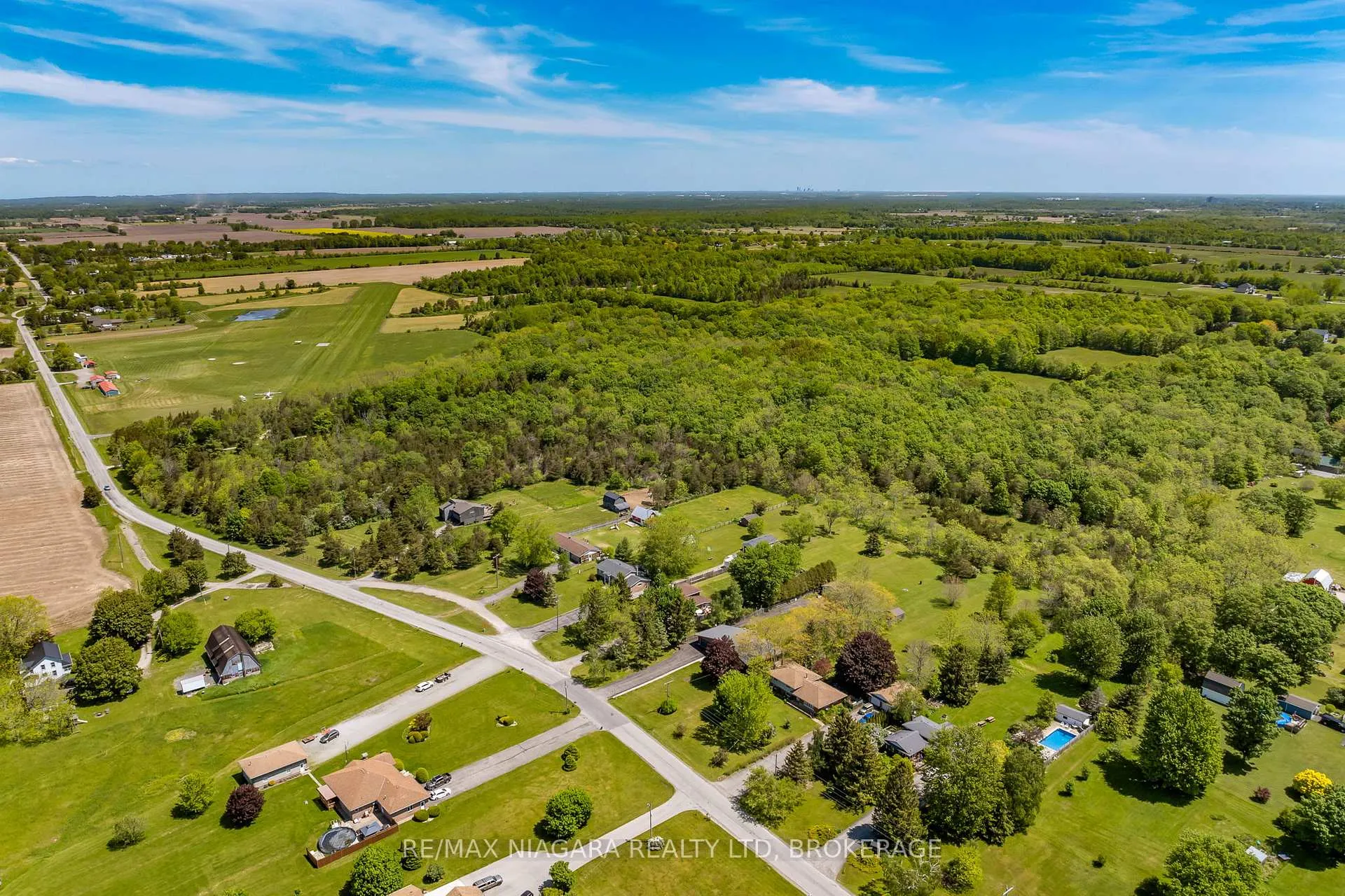 Photo 43 of 11611 Burnaby Road, Wainfleet, Lakeshore — HOMEH