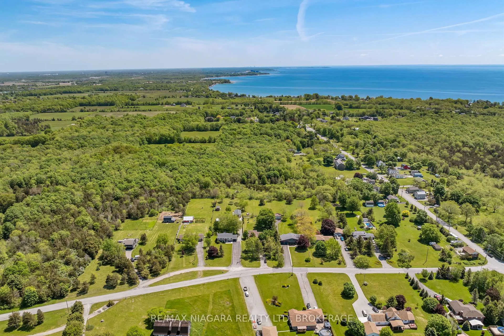 Photo 45 of 11611 Burnaby Road, Wainfleet, Lakeshore — HOMEH