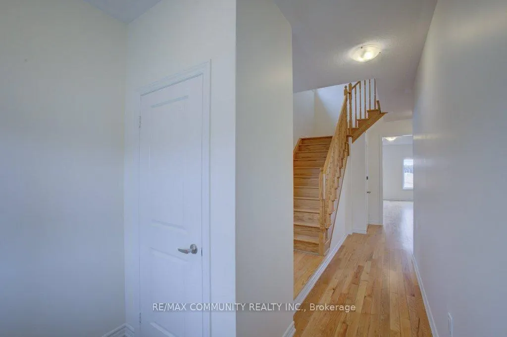 Photo 6 of 299 Ridley Crescent, Southgate — HOMEH