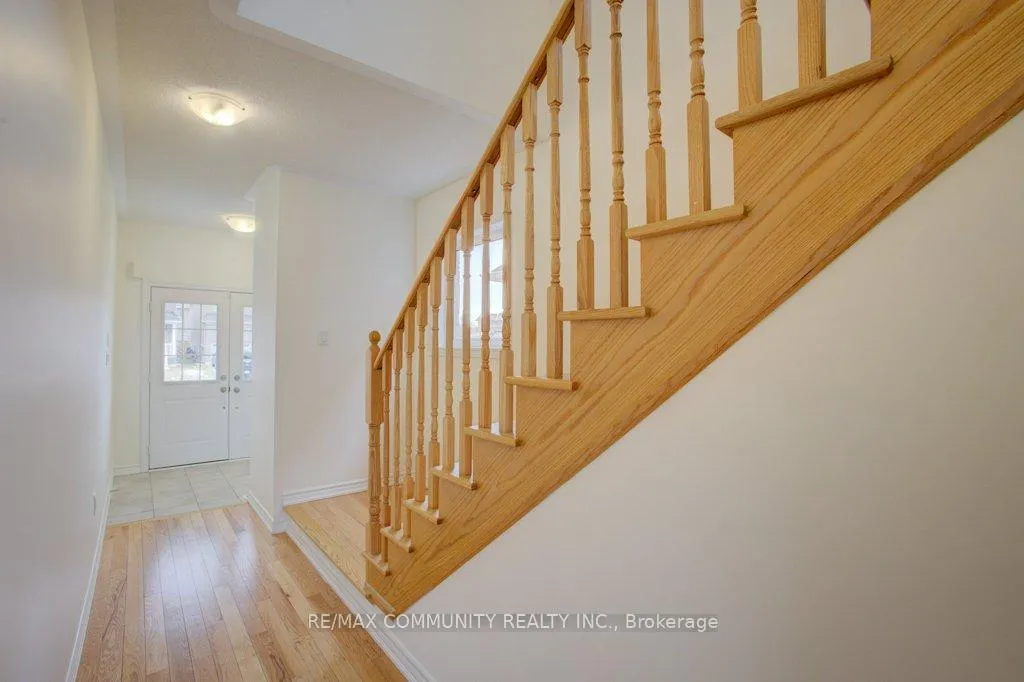 Photo 8 of 299 Ridley Crescent, Southgate — HOMEH