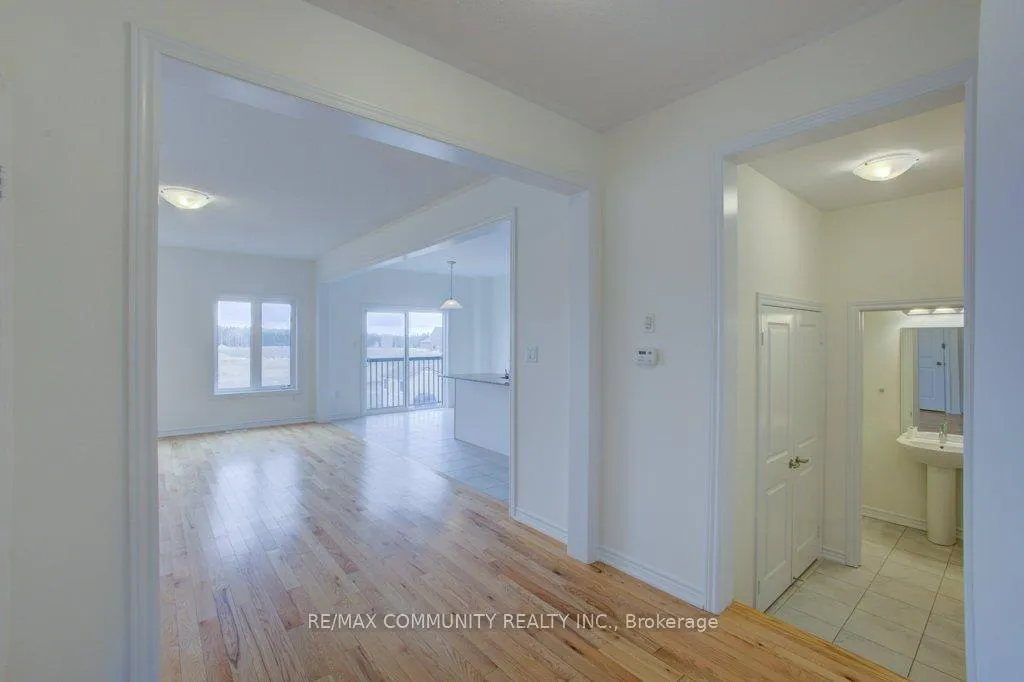 Photo 9 of 299 Ridley Crescent, Southgate — HOMEH