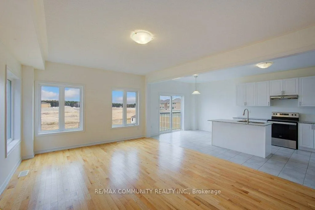 Photo 11 of 299 Ridley Crescent, Southgate — HOMEH