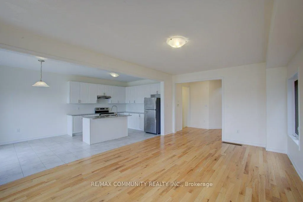 Photo 12 of 299 Ridley Crescent, Southgate — HOMEH