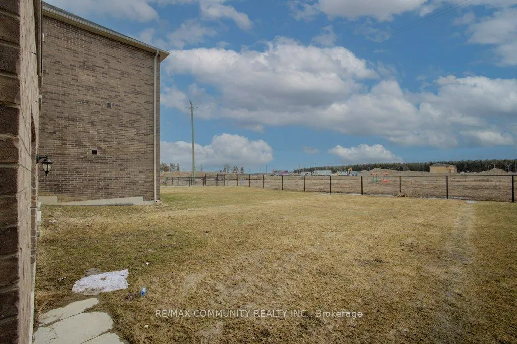 Photo 37 of 299 Ridley Crescent, Southgate — HOMEH