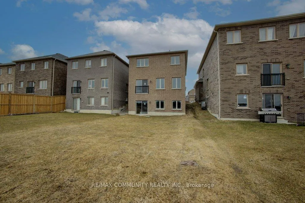 Photo 39 of 299 Ridley Crescent, Southgate — HOMEH