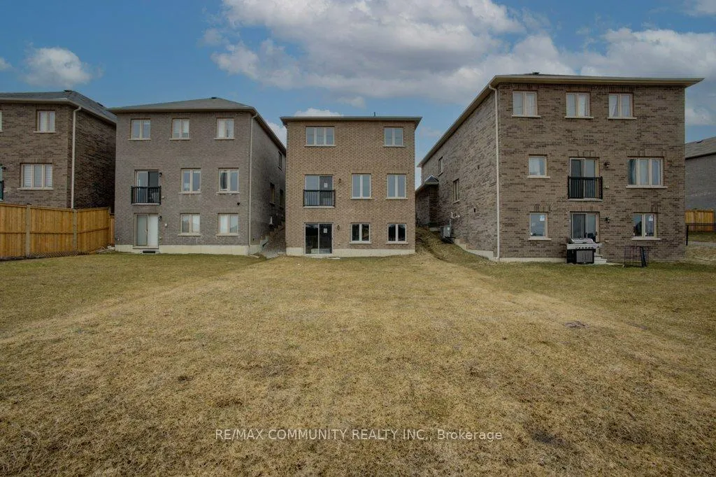 Photo 40 of 299 Ridley Crescent, Southgate — HOMEH