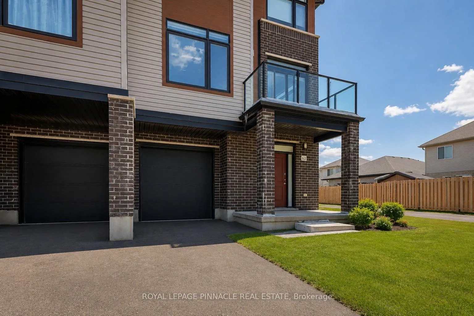 Photo 4 of Unit 63, 3260 Singleton Avenue, London, South W — HOMEH