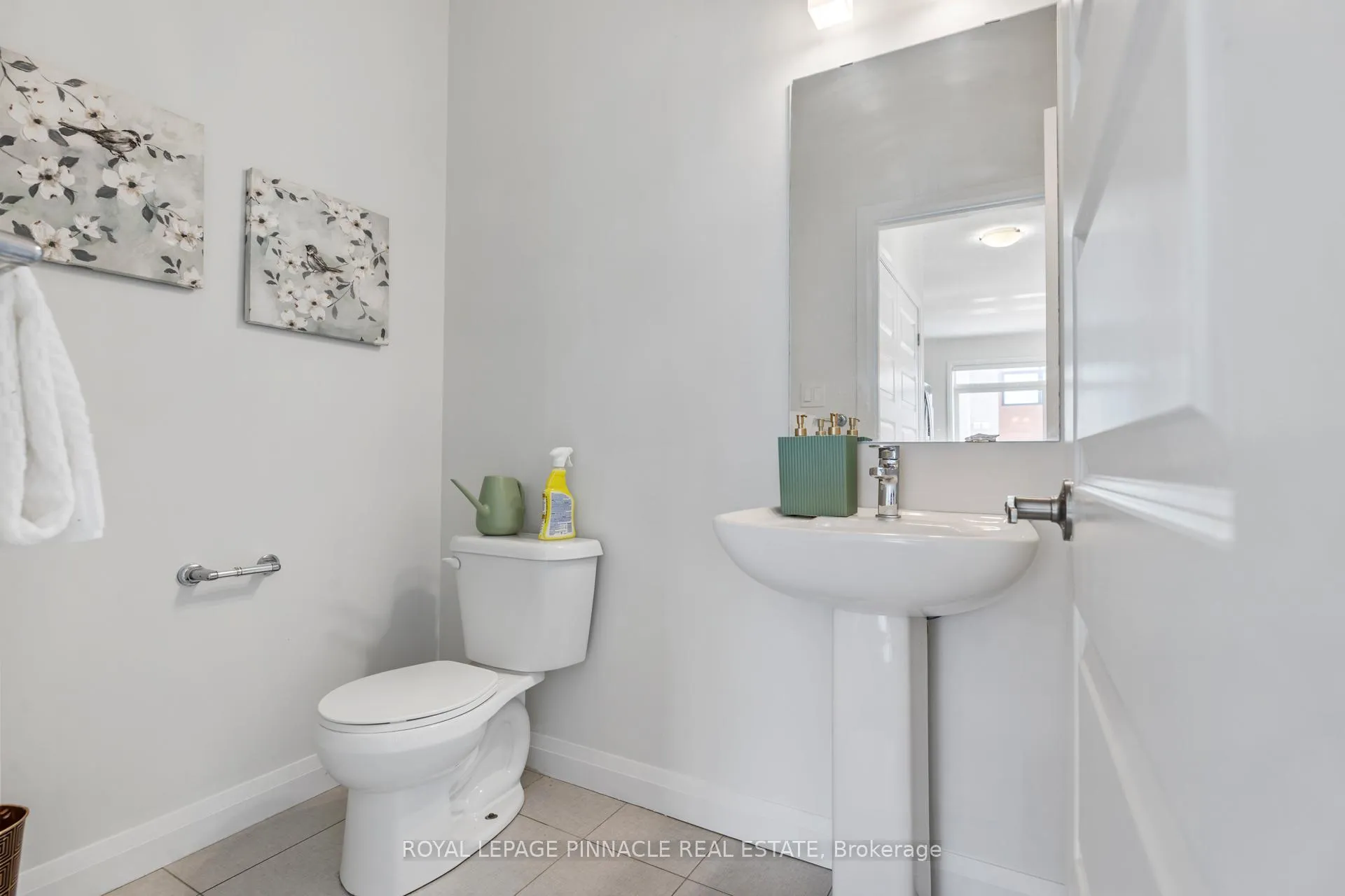 Photo 9 of Unit 63, 3260 Singleton Avenue, London, South W — HOMEH
