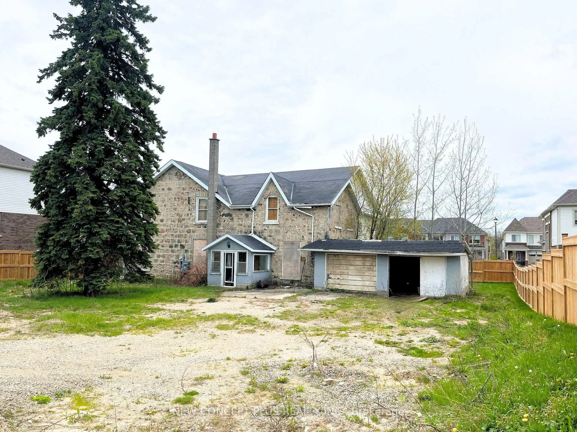 Photo of 219 Farley Road
