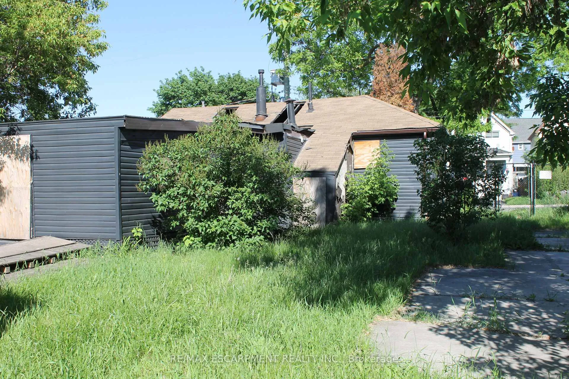 Photo 7 of 127 Robins Avenue, Hamilton, Crown Point — HOMEH