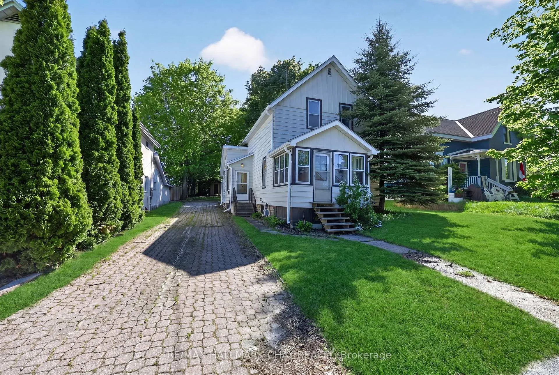 Photo 15 of 23 Maria Street, Penetanguishene — HOMEH