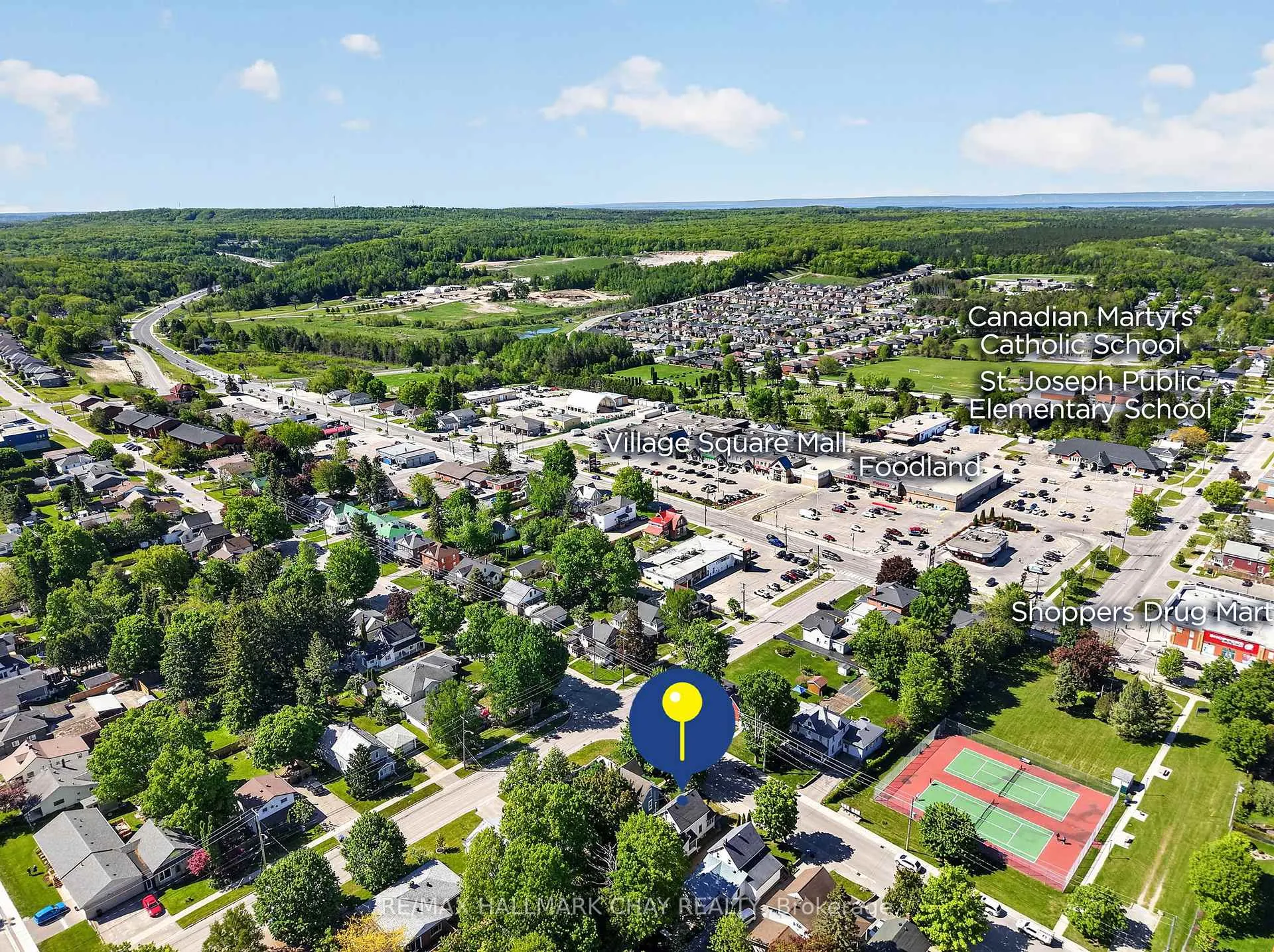 Photo 16 of 23 Maria Street, Penetanguishene — HOMEH