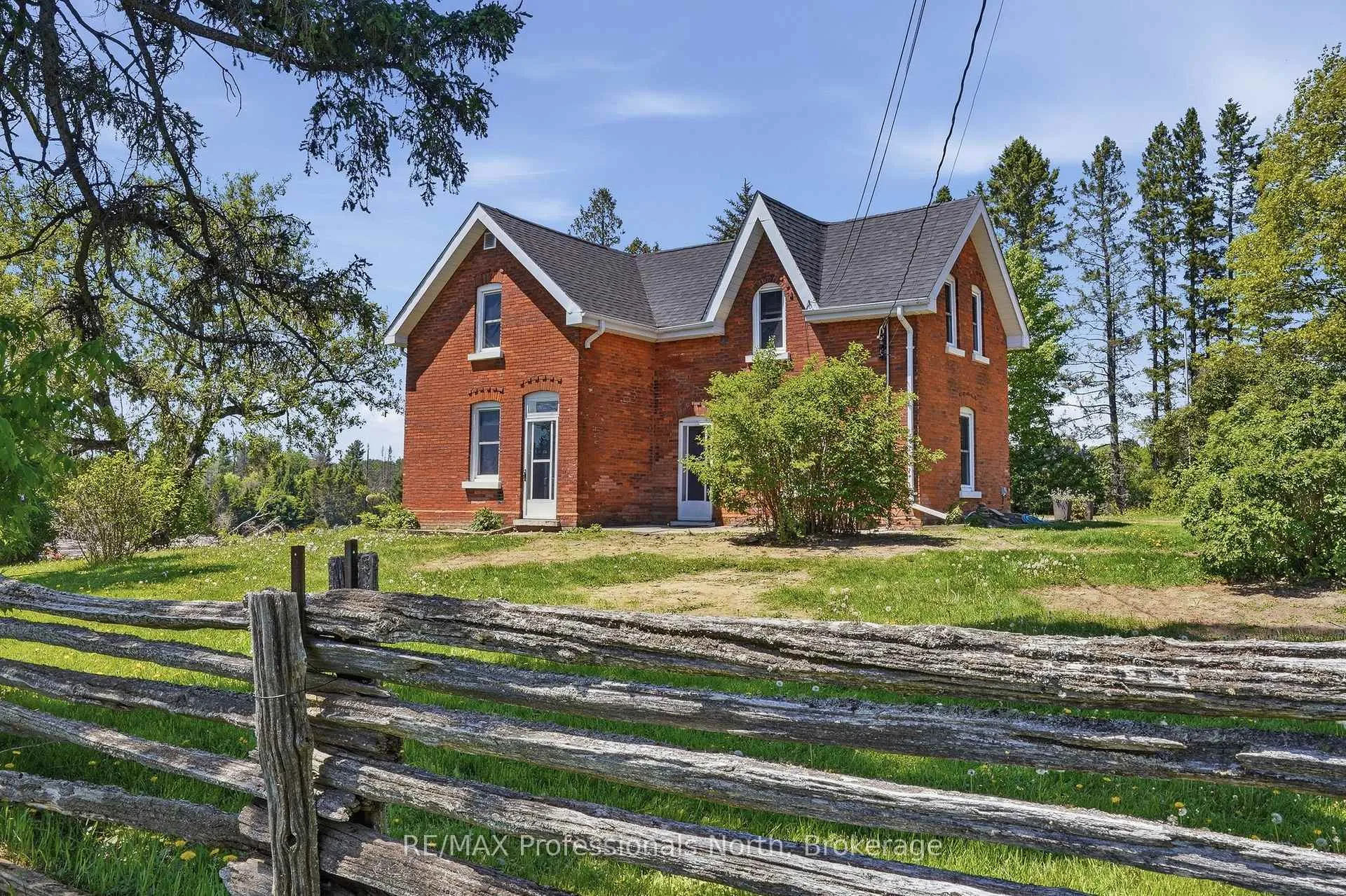 Photo 1 of 230 Pickerel & Jack Lake Road, Armour — HOMEH