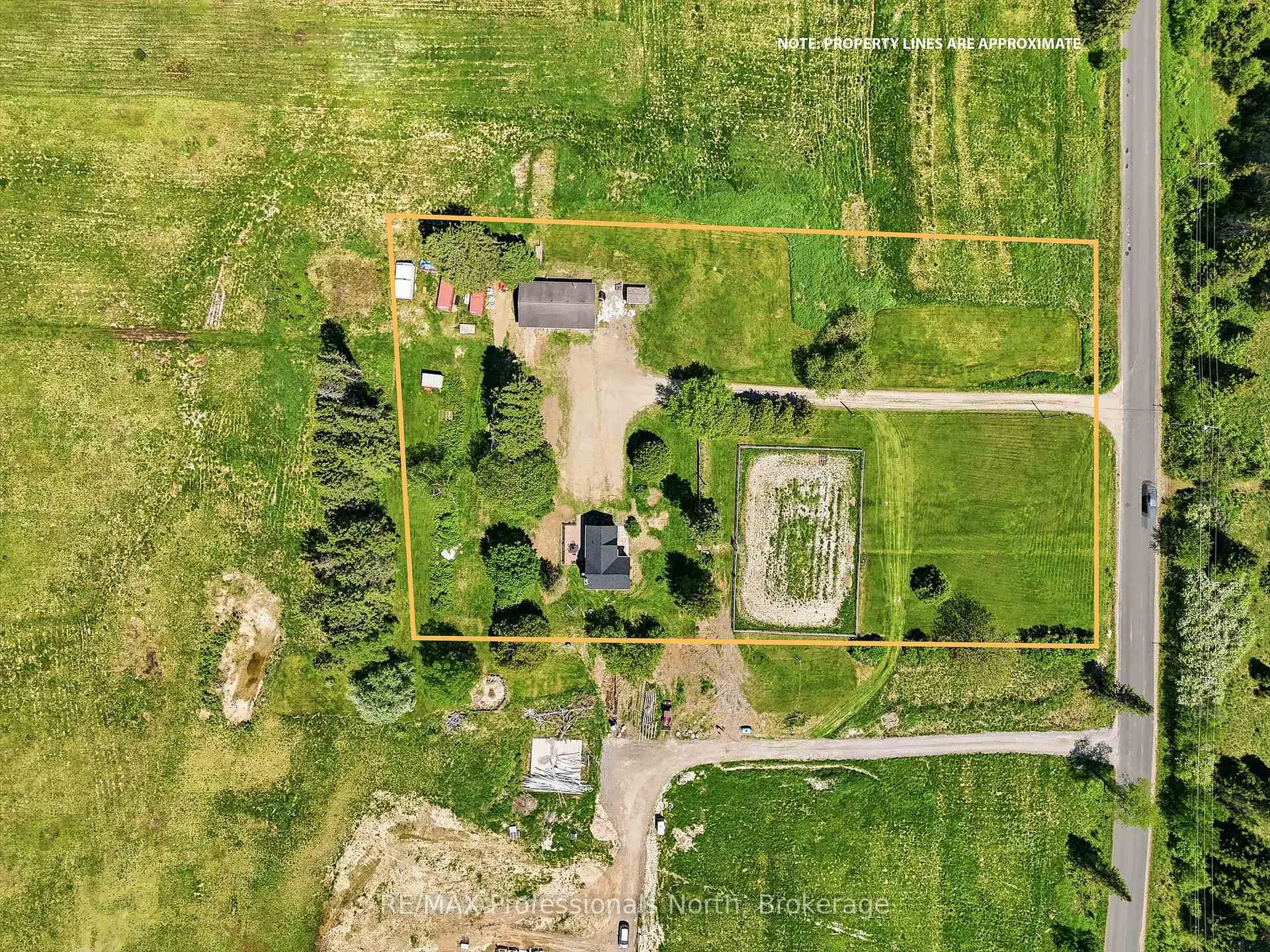 Photo 3 of 230 Pickerel & Jack Lake Road, Armour — HOMEH