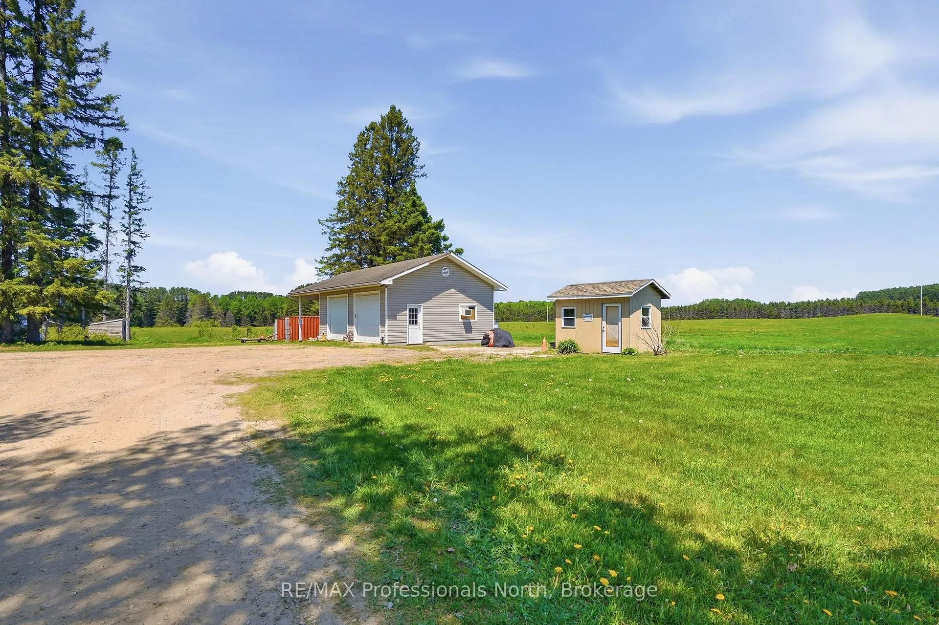 Photo 21 of 230 Pickerel & Jack Lake Road, Armour — HOMEH