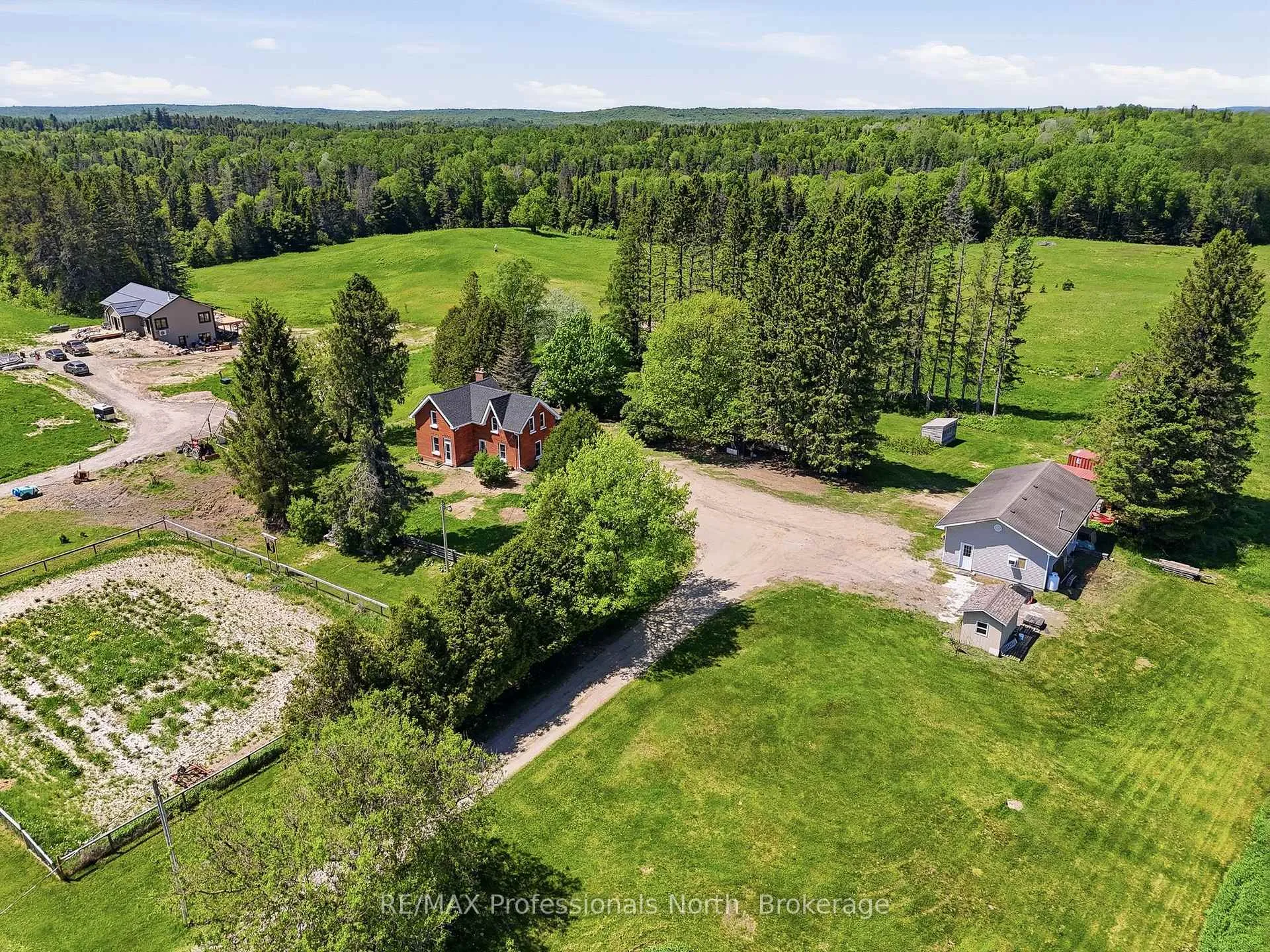 Photo 25 of 230 Pickerel & Jack Lake Road, Armour — HOMEH