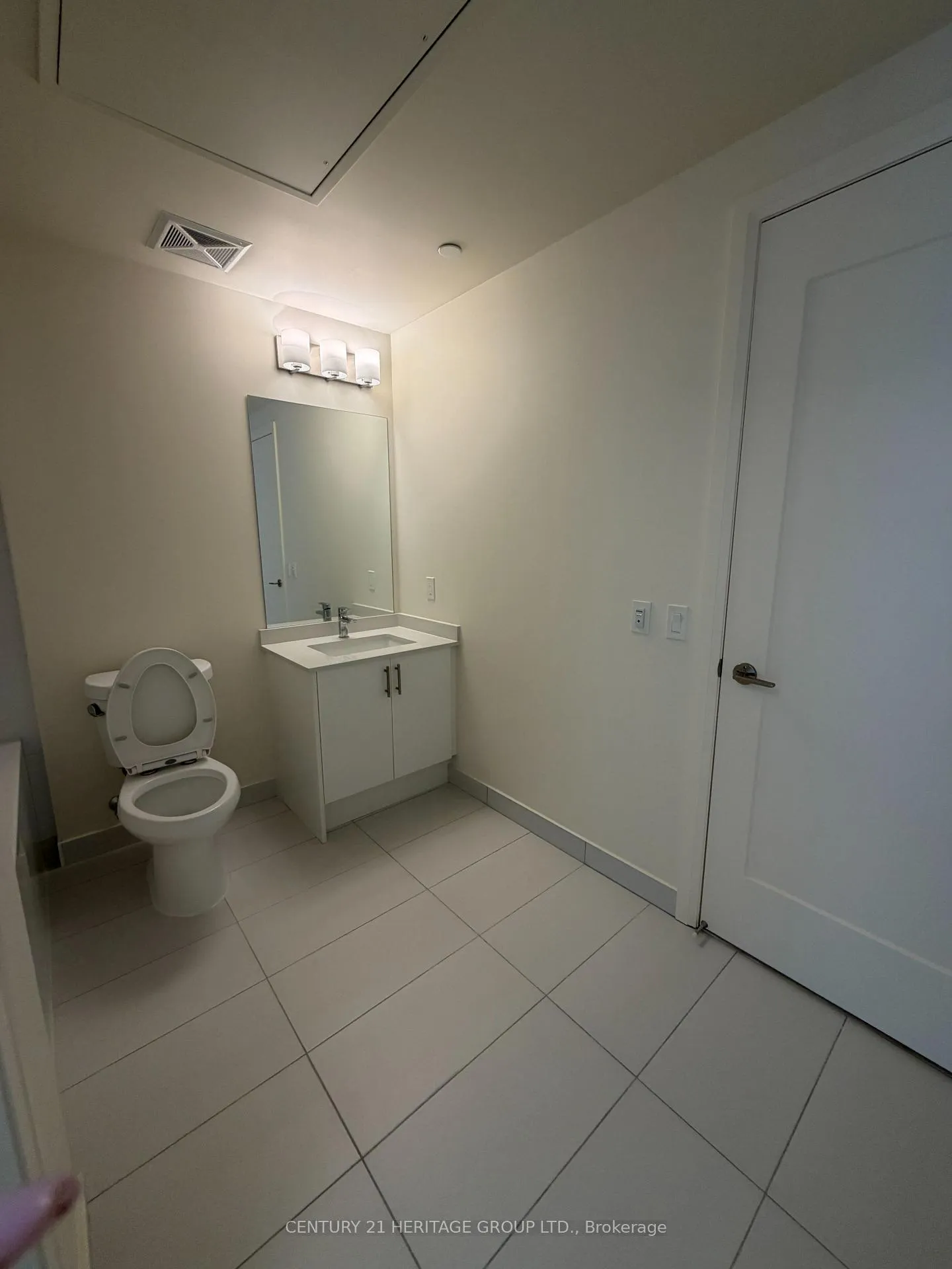 Photo 13 of Unit 1001, 27 Korda Gate, Vaughan, Vellore Village — HOMEH