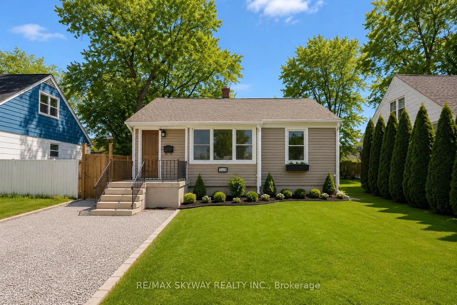 Photo 1 of 5328 Houck Drive, Niagara Falls, Cherrywood — HOMEH