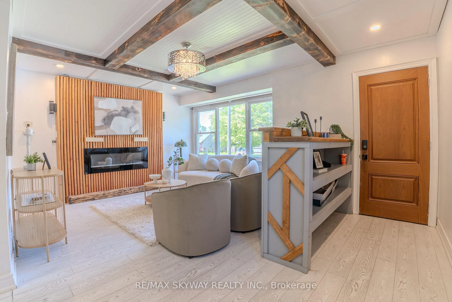 Photo 5 of 5328 Houck Drive, Niagara Falls, Cherrywood — HOMEH