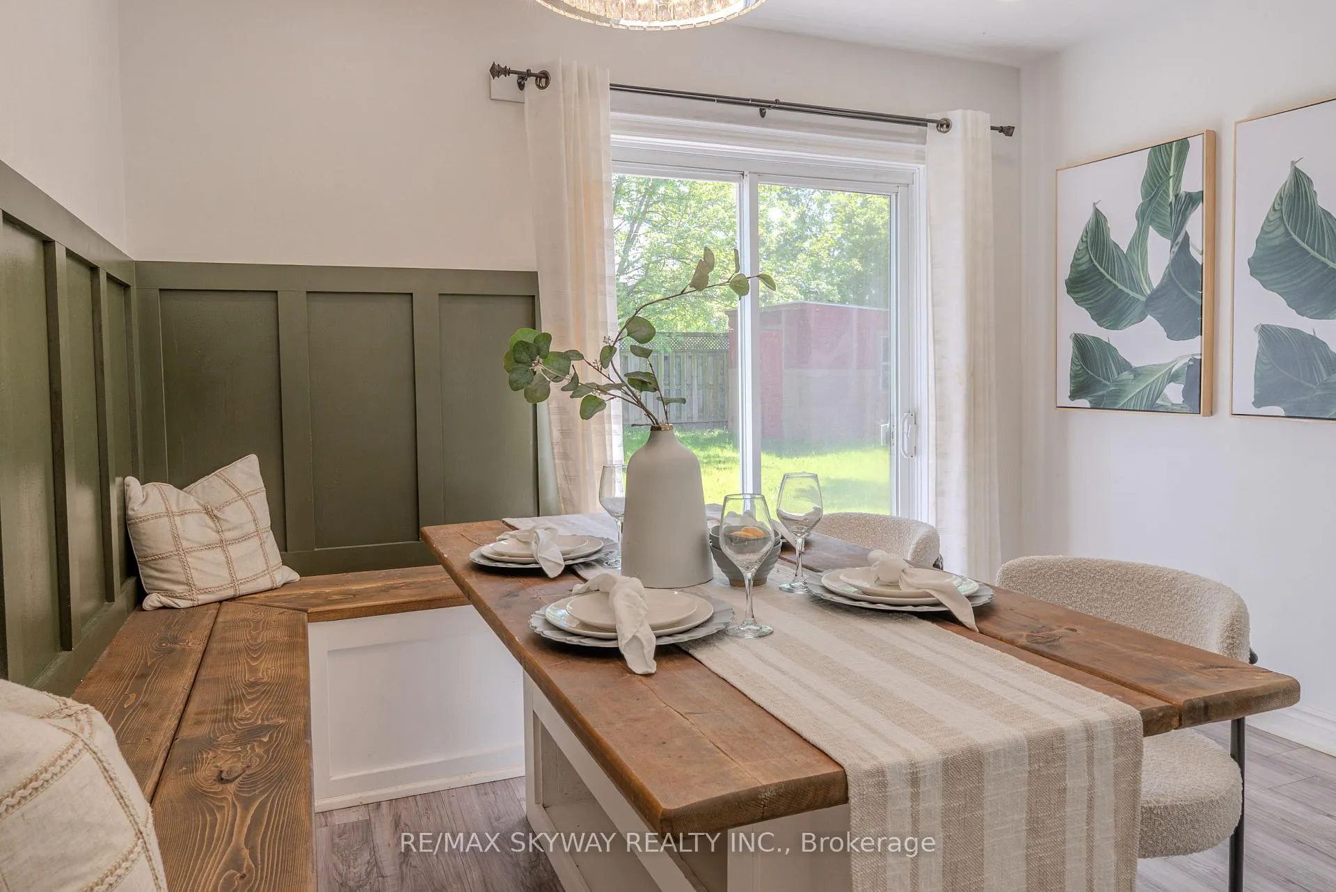 Photo 17 of 5328 Houck Drive, Niagara Falls, Cherrywood — HOMEH