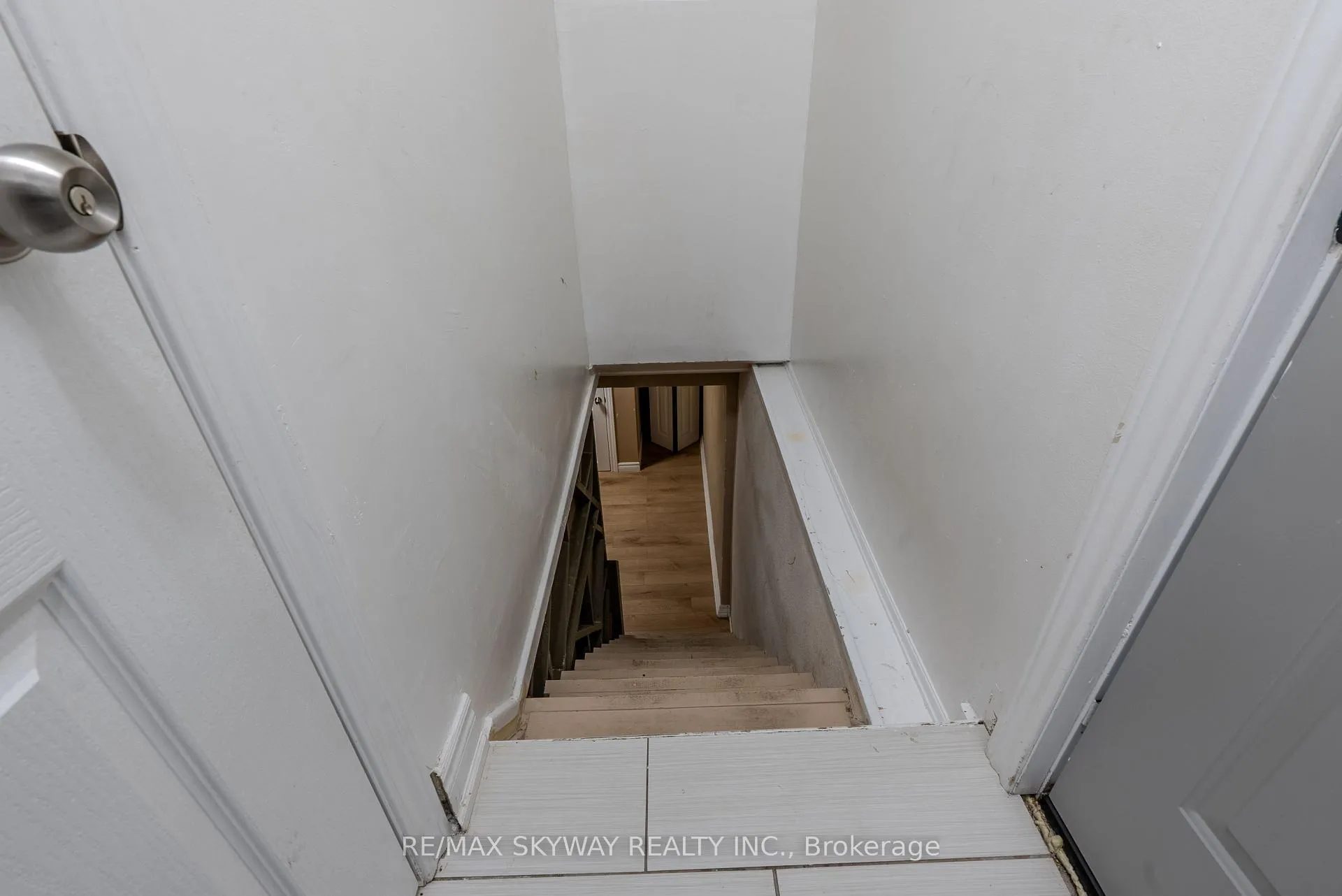 Photo 28 of 5328 Houck Drive, Niagara Falls, Cherrywood — HOMEH