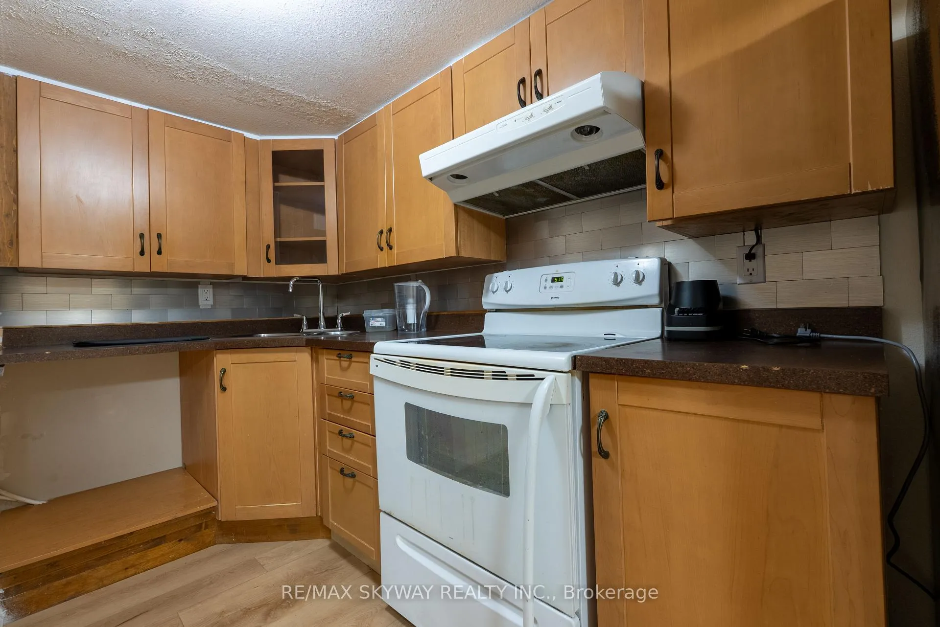 Photo 31 of 5328 Houck Drive, Niagara Falls, Cherrywood — HOMEH
