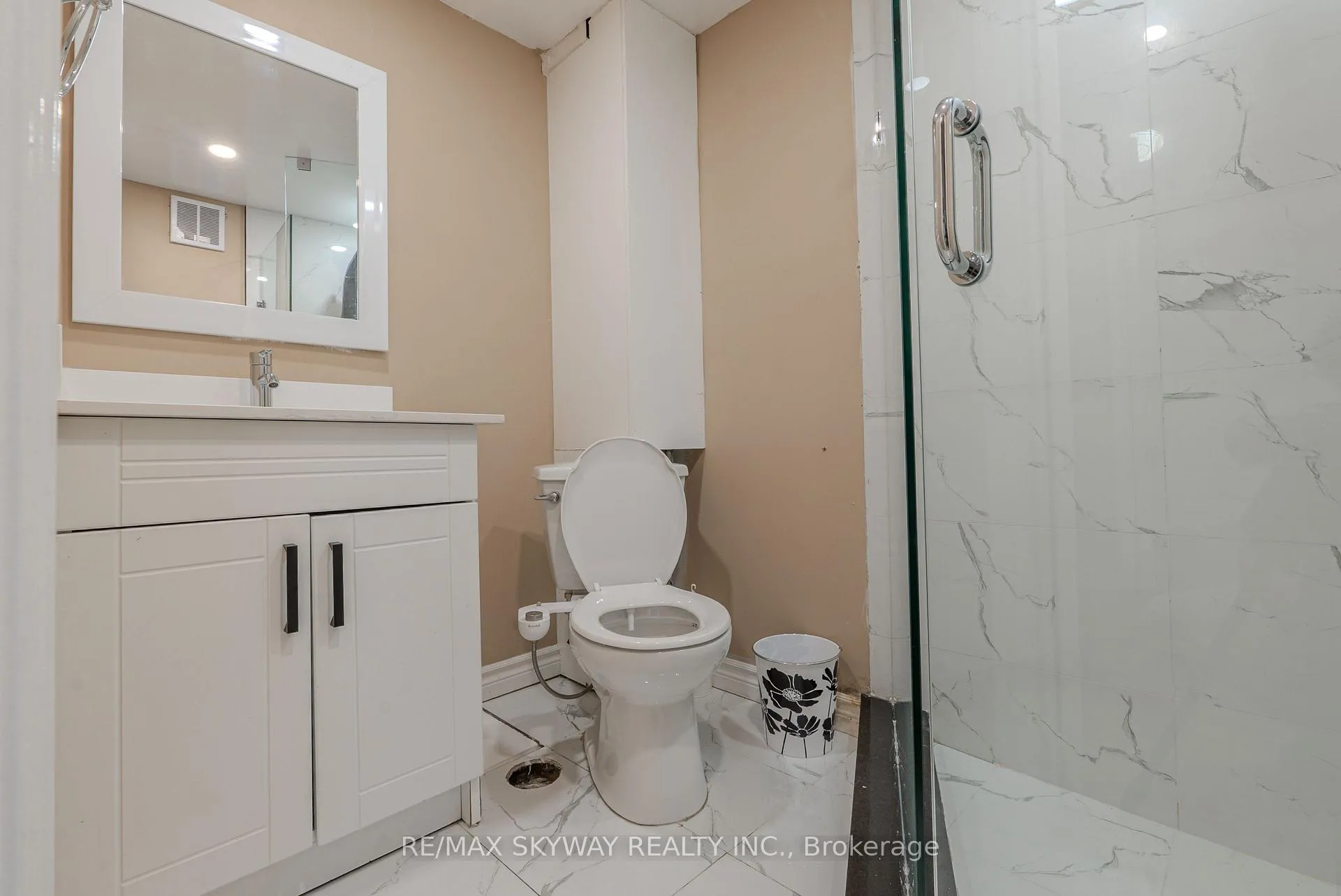 Photo 33 of 5328 Houck Drive, Niagara Falls, Cherrywood — HOMEH
