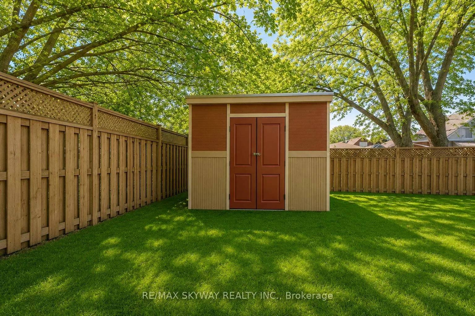 Photo 39 of 5328 Houck Drive, Niagara Falls, Cherrywood — HOMEH