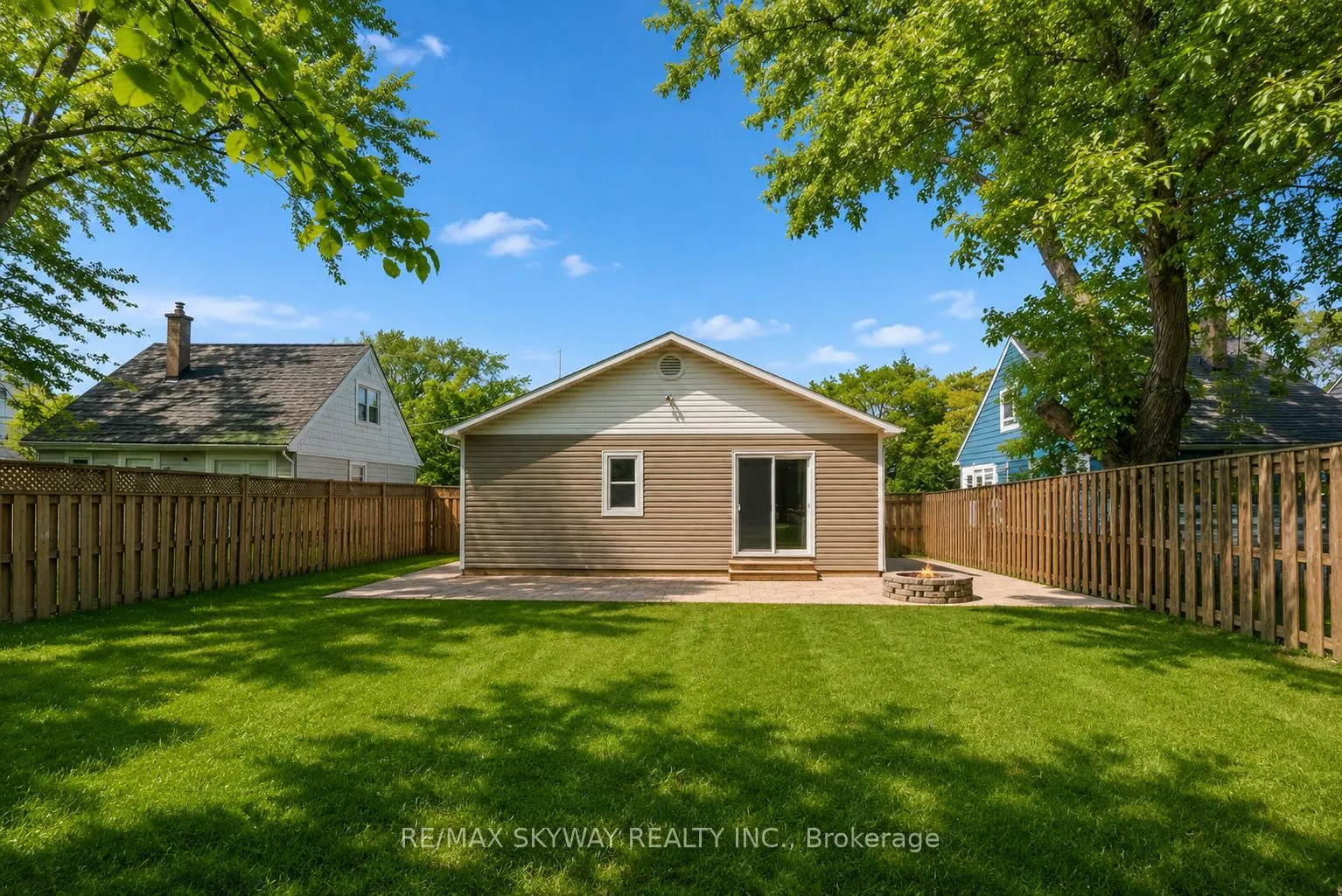 Photo 40 of 5328 Houck Drive, Niagara Falls, Cherrywood — HOMEH