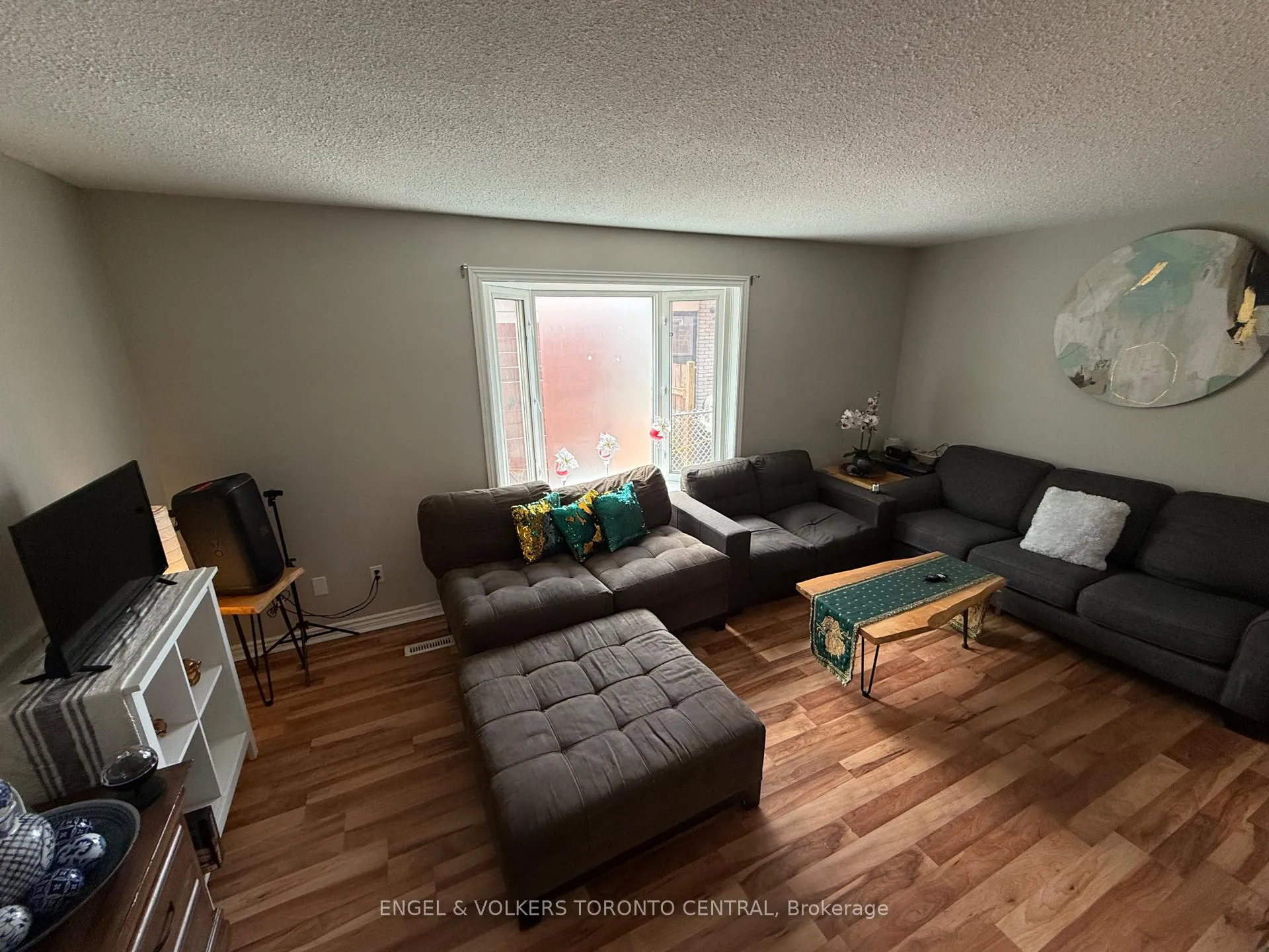 Photo 11 of 689 College Avenue W, Guelph, Dovercliffe Park/Old University — HOMEH