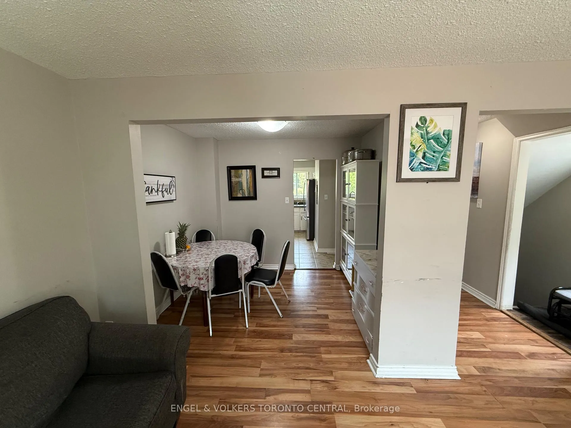 Photo 16 of 689 College Avenue W, Guelph, Dovercliffe Park/Old University — HOMEH