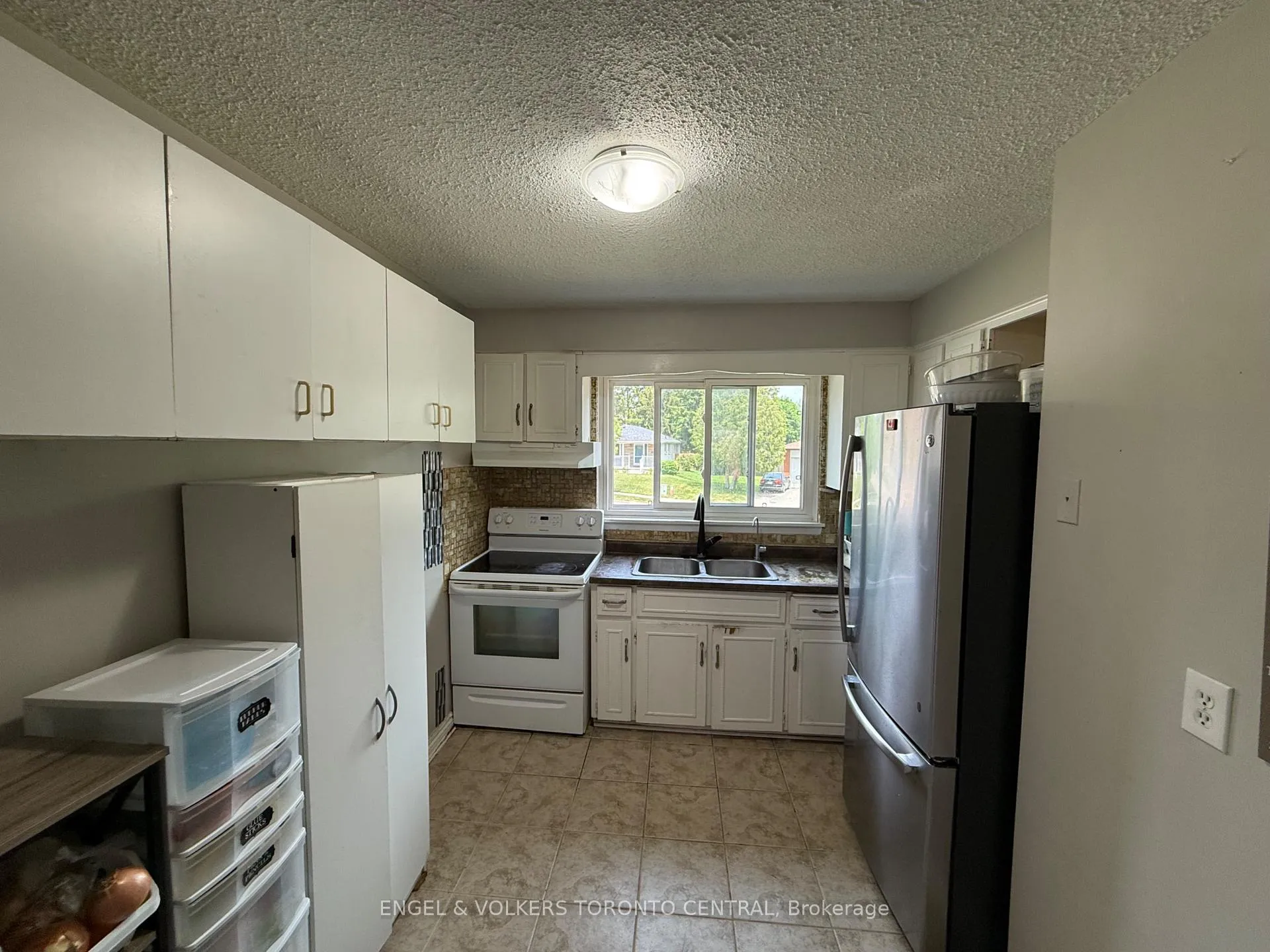 Photo 19 of 689 College Avenue W, Guelph, Dovercliffe Park/Old University — HOMEH