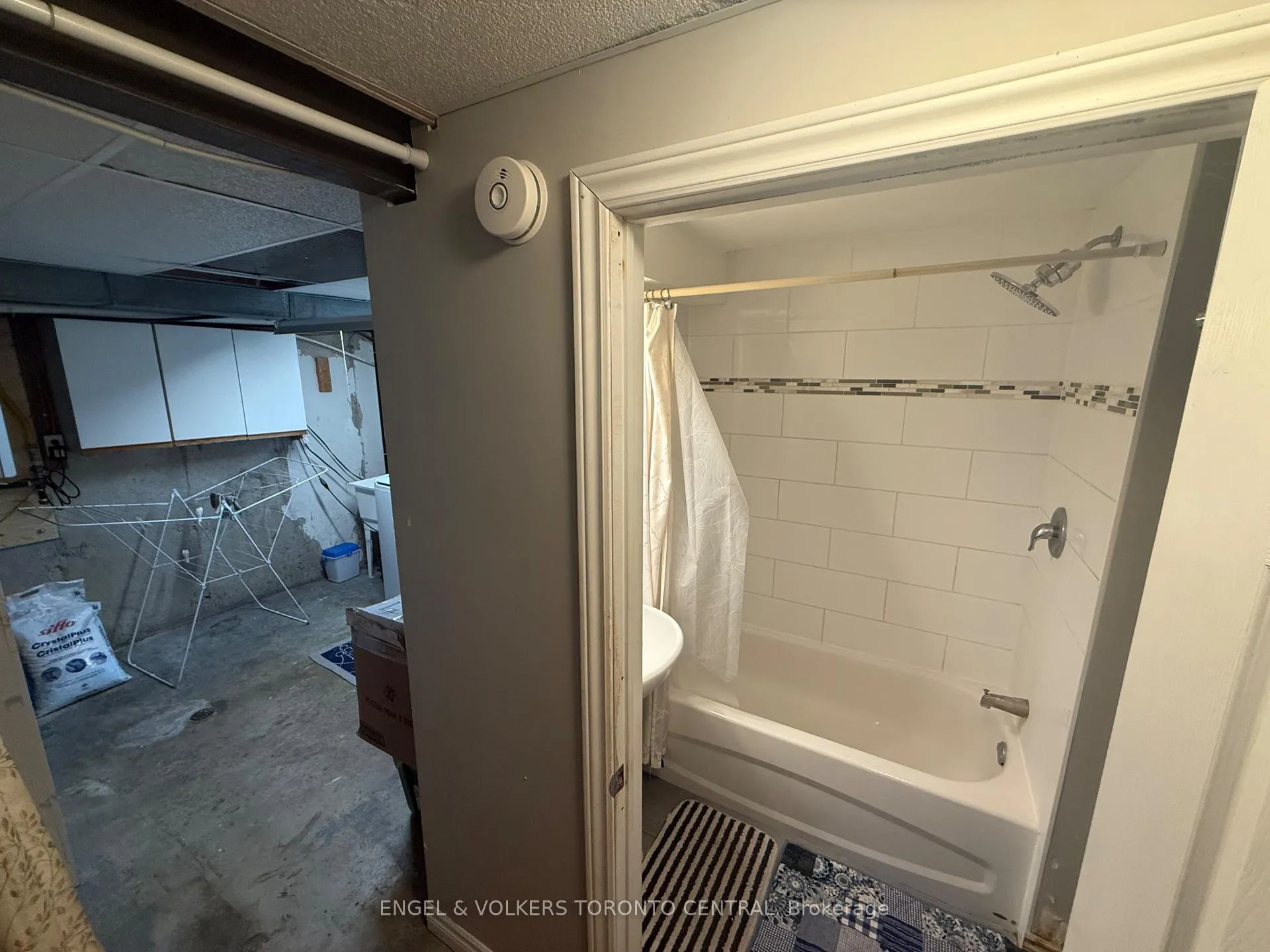 Photo 31 of 689 College Avenue W, Guelph, Dovercliffe Park/Old University — HOMEH